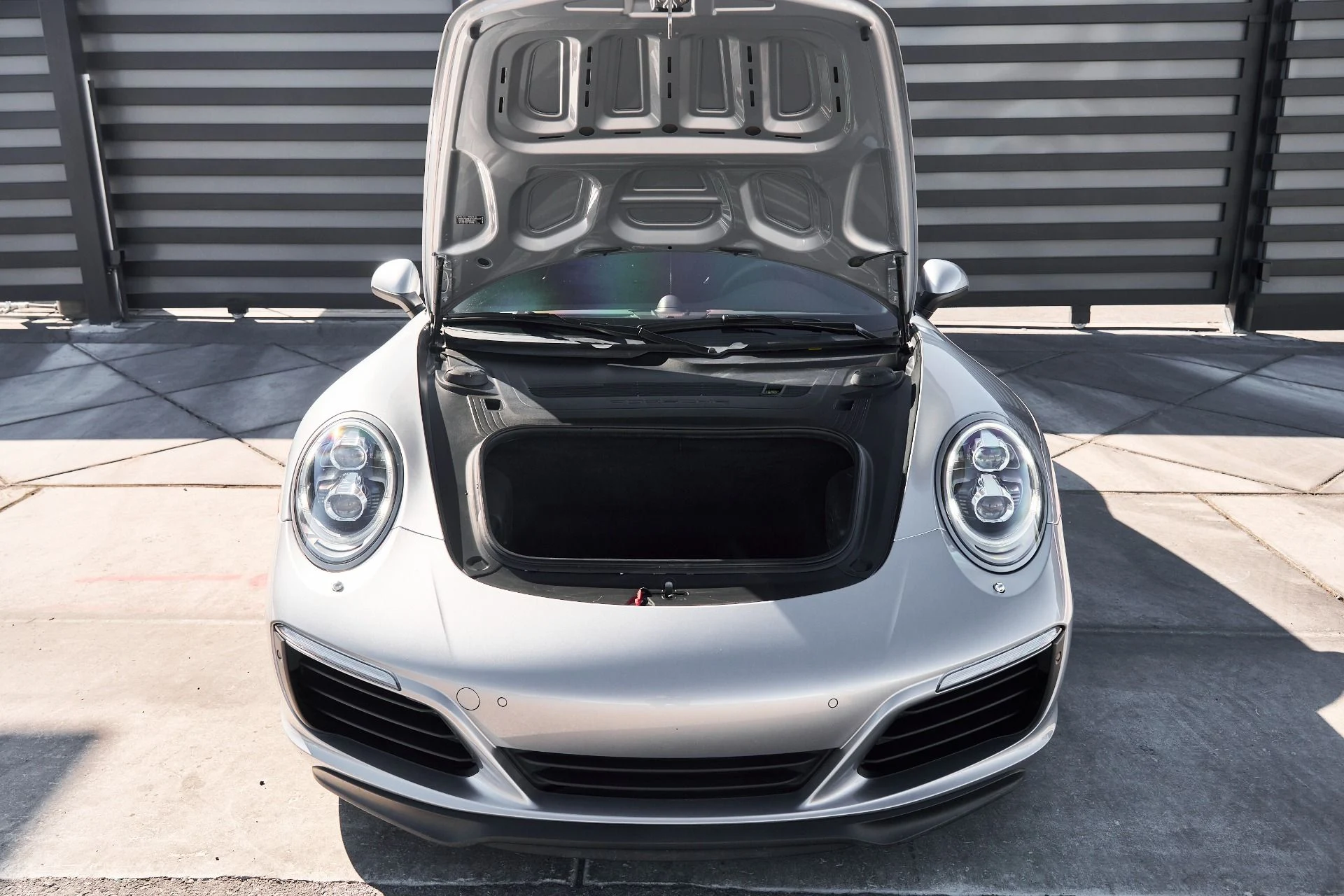mph011_2355858854_Used_2017_Porsche_911_Carrera_4_S_1759899284_6a9889da28