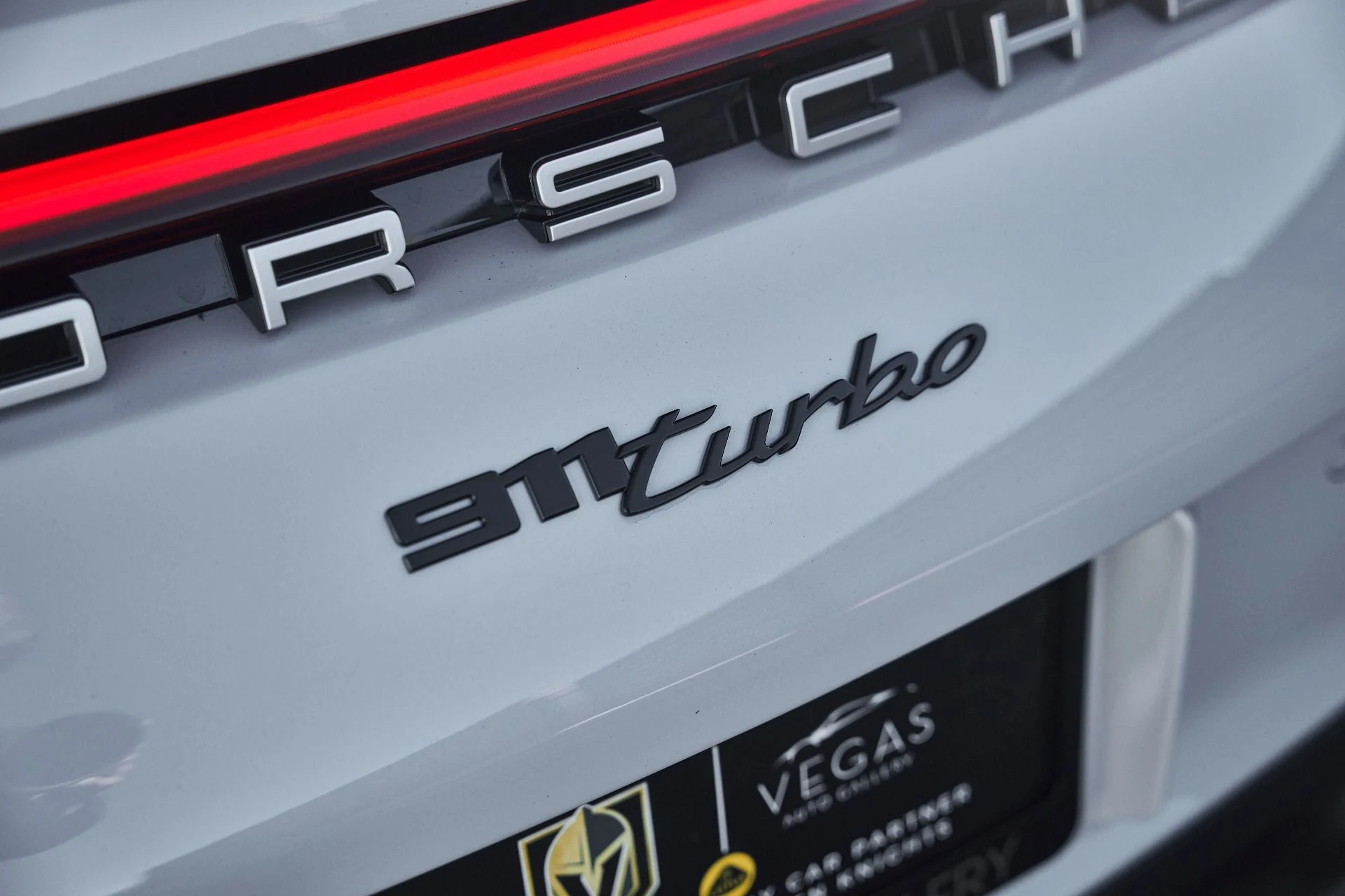 mph011_2357110191_Used_2024_Porsche_911_Turbo_1768616329_6675e6f1b7