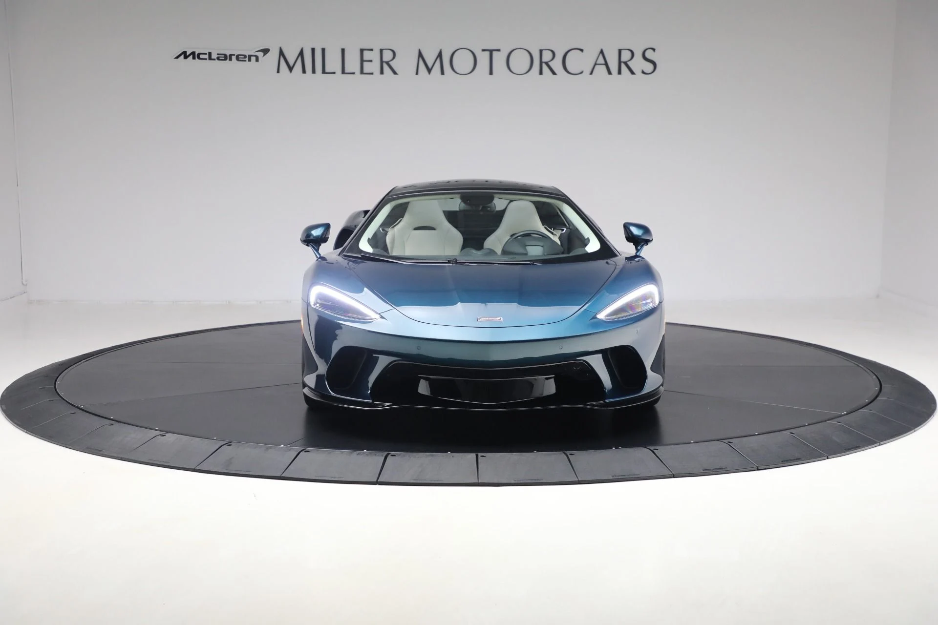 mph011_2360374830_Used_2023_Mc_Laren_GT_Luxe_570548dc8e