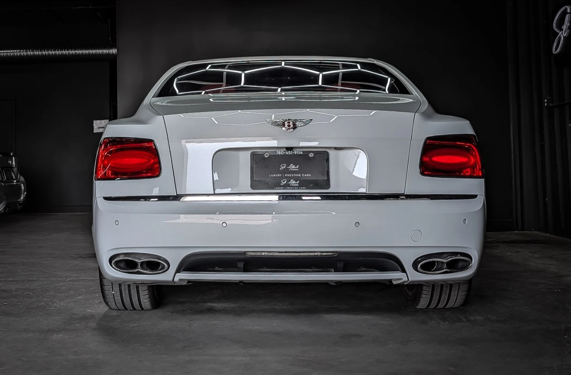 mph011_2361326263_36587952_08350_2017_bentley_flying_spur_080_a6cf81ec5f