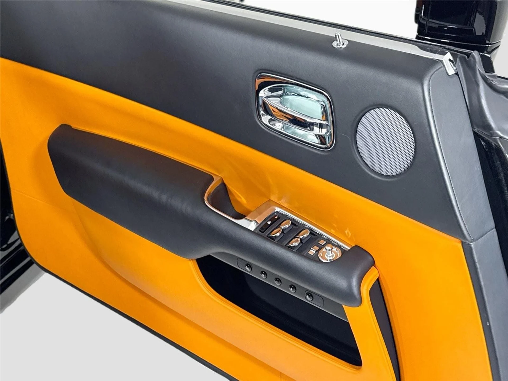 mph011_2371050914_f8aaec7992b6efd3db26f18082b4aab9_0817c4dd17