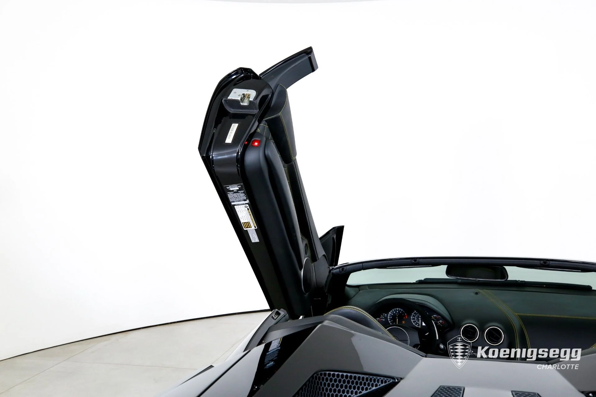 mph011_2373896203_Used_2007_Lamborghini_Murcielago_LP_640_1760983739_efd6e25d7b