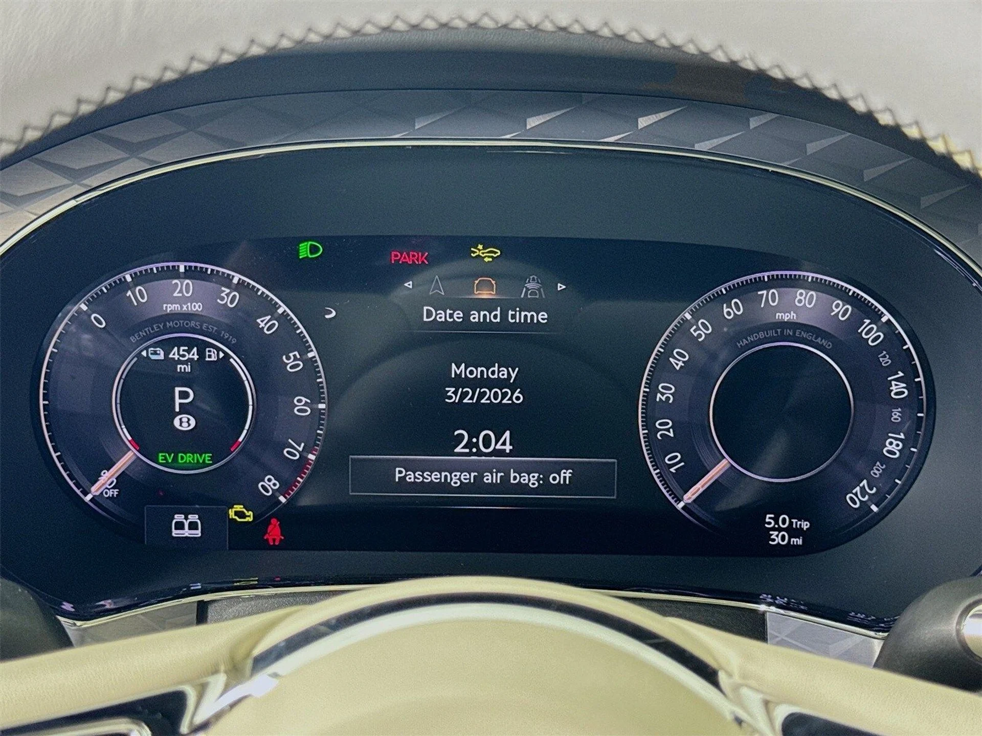 mph011_2374251062_eefcdd3d8b30d5cc97e0bb4139143a85x_151a676215