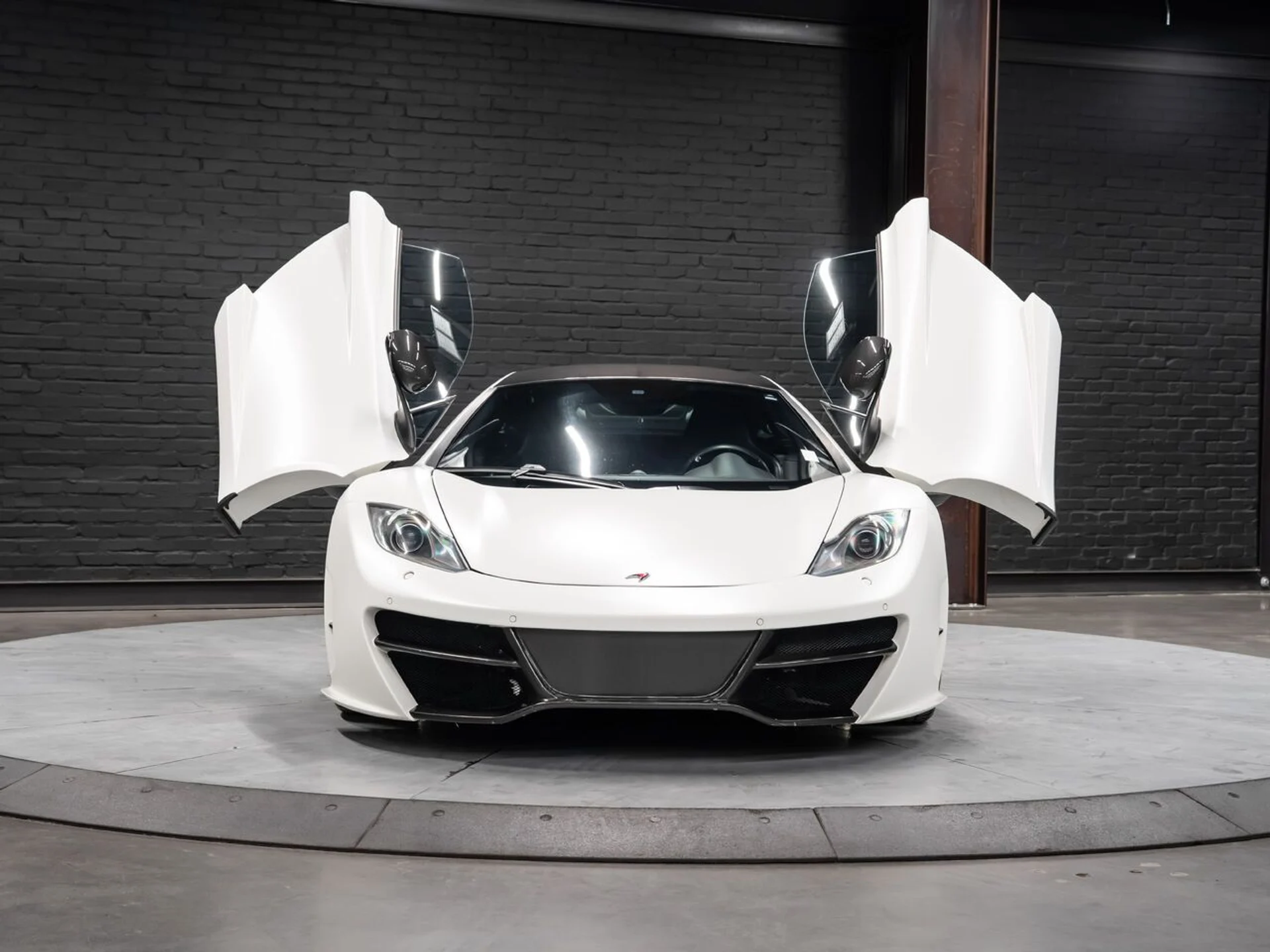 mph011_2376721017_mclaren_mp4_12c_2012_ca6e57da9c