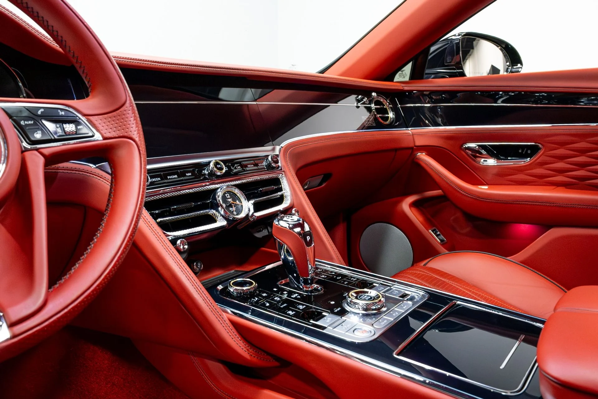 mph011_2379472327_Used_2020_Bentley_Flying_Spur_W12_First_Edition_1774462936_2af52d5823