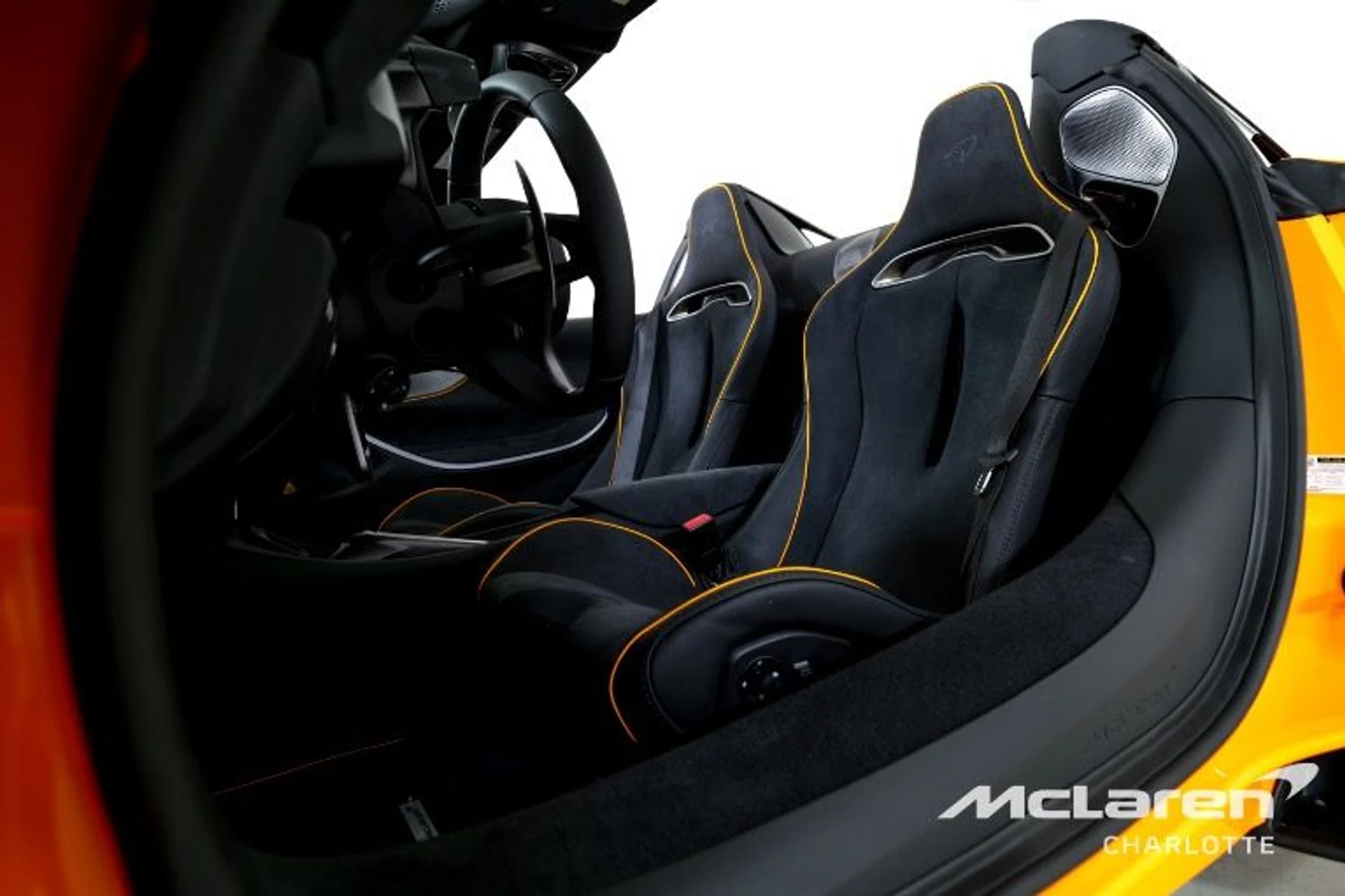 mph011_2380737525_Used_2025_MCLAREN_ARTURA_SPIDER_PERFORMANCE_5af7145021