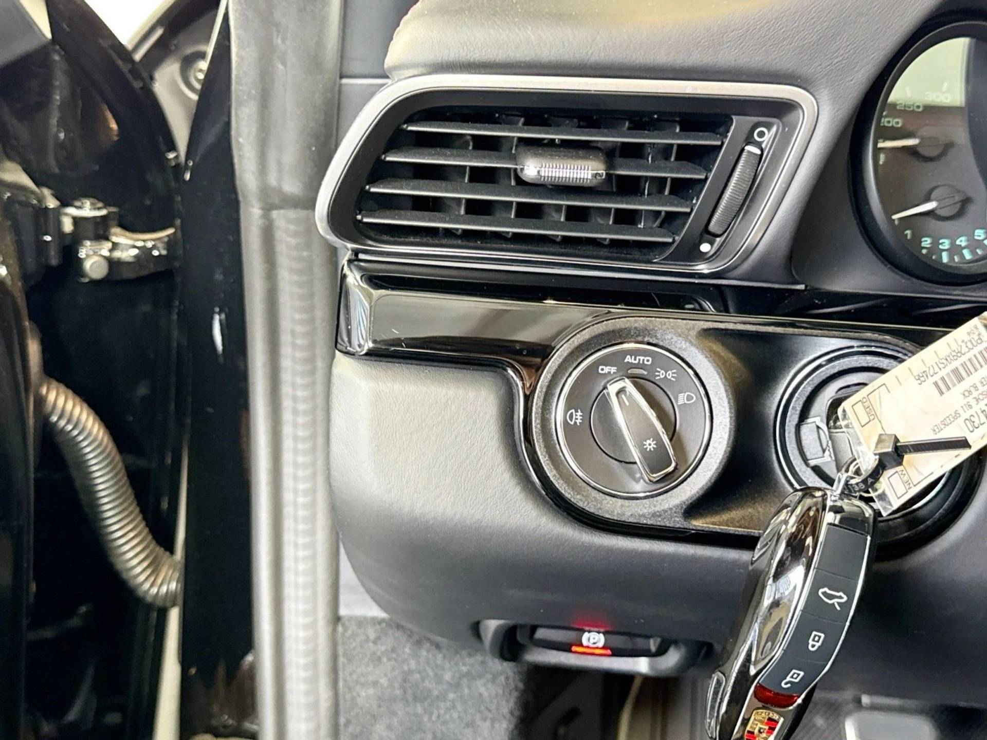 mph011_2385543209_db01f0f2bd2656d58d4ed05649167a18_1a9c412349