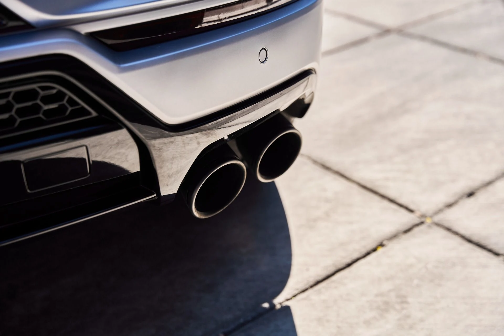 mph011_238713895_Used_2024_Lamborghini_Urus_S_1775866695_7a5248db00