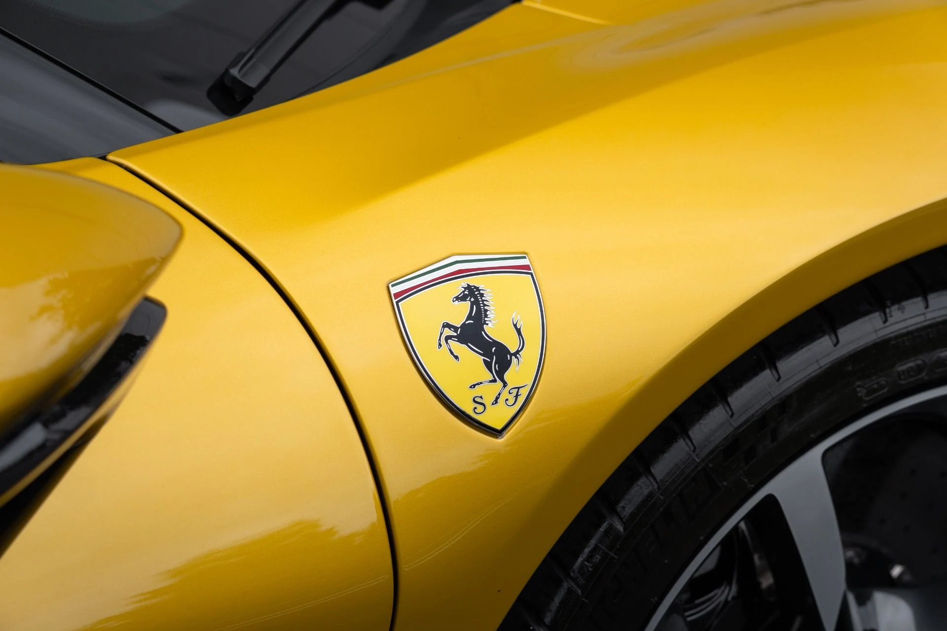 mph011_2389998447_Used_2022_Ferrari_SF_90_Spider_1775626389_a17c56dea1