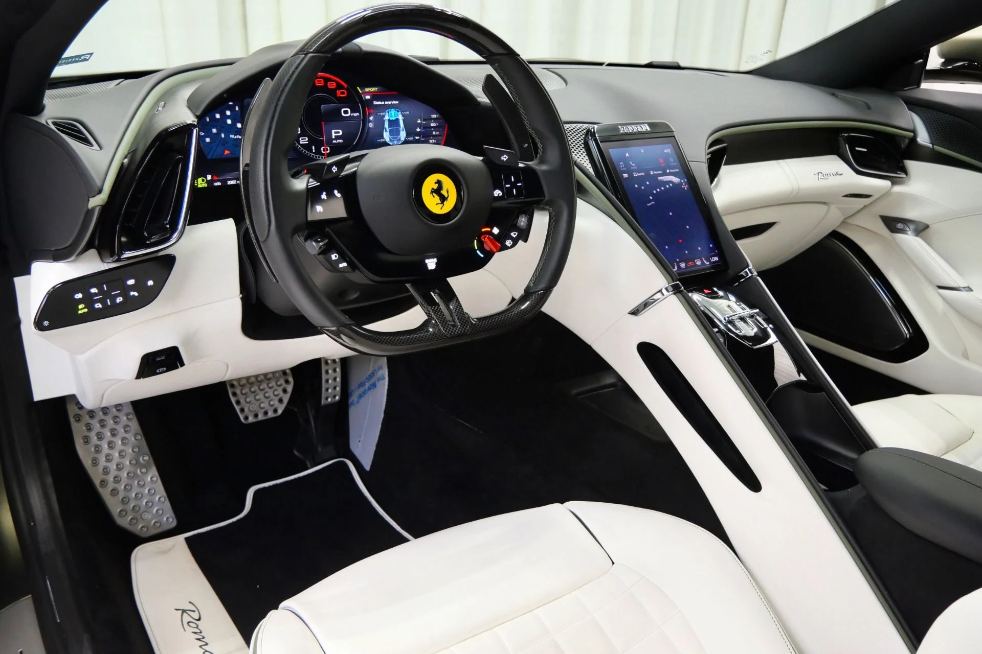 mph011_2394992593_Used_2024_Ferrari_Roma_1755879459_120cac9309