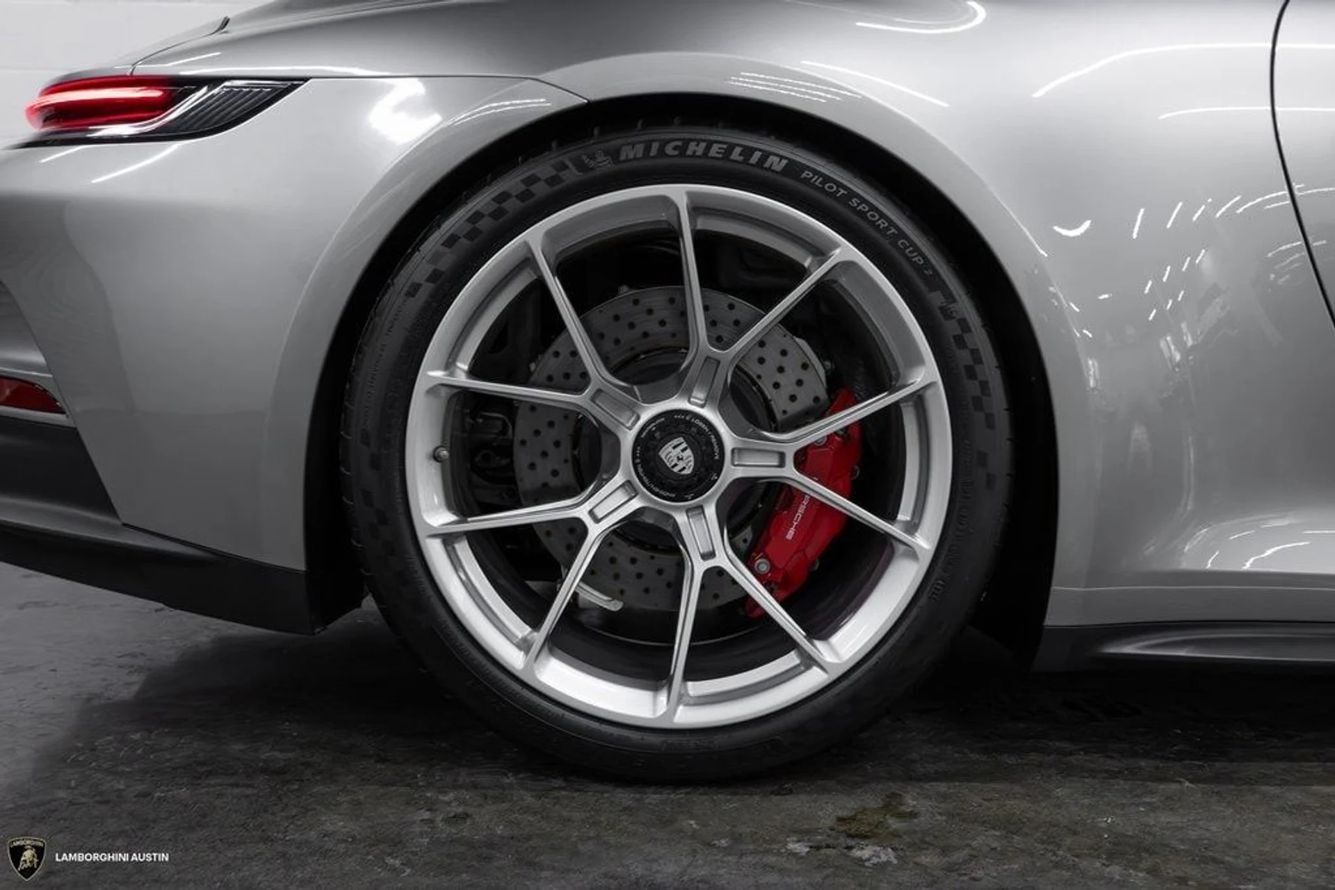 mph011_2399664873_3ca3dc25fd59523793388da149604dfex_6006892fdb