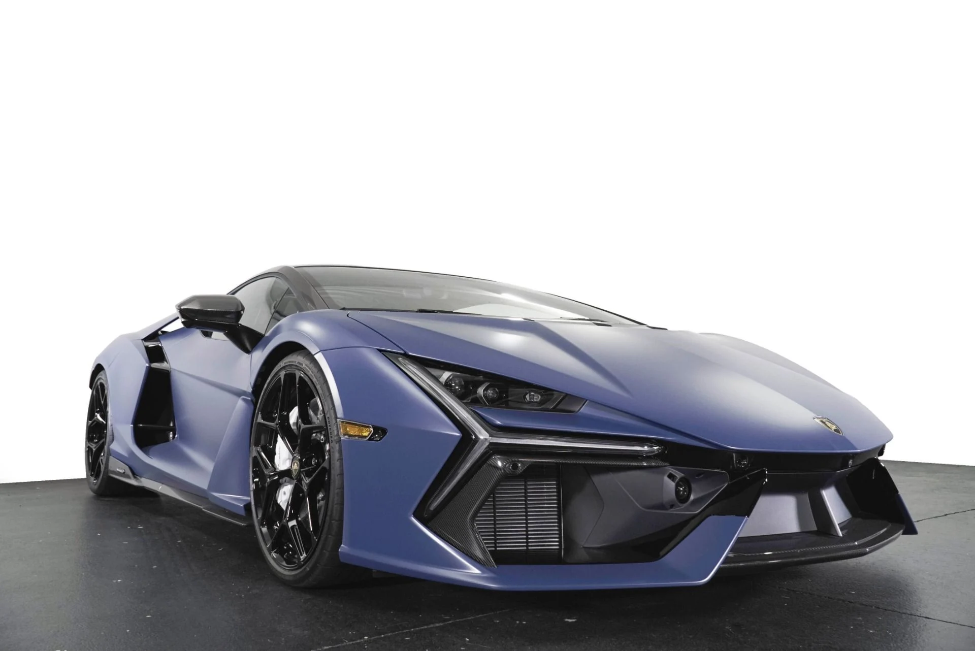 mph011_2401008183_Used_2025_Lamborghini_Revuelto_1783106946_689a3a76e7