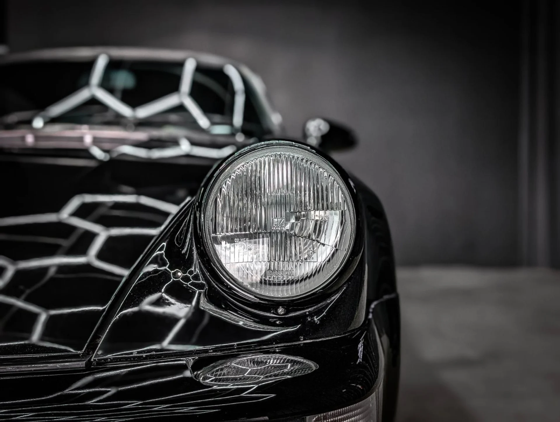 mph011_240415769_36435187_08403_1979_porsche_911_047_ae516bfaa2