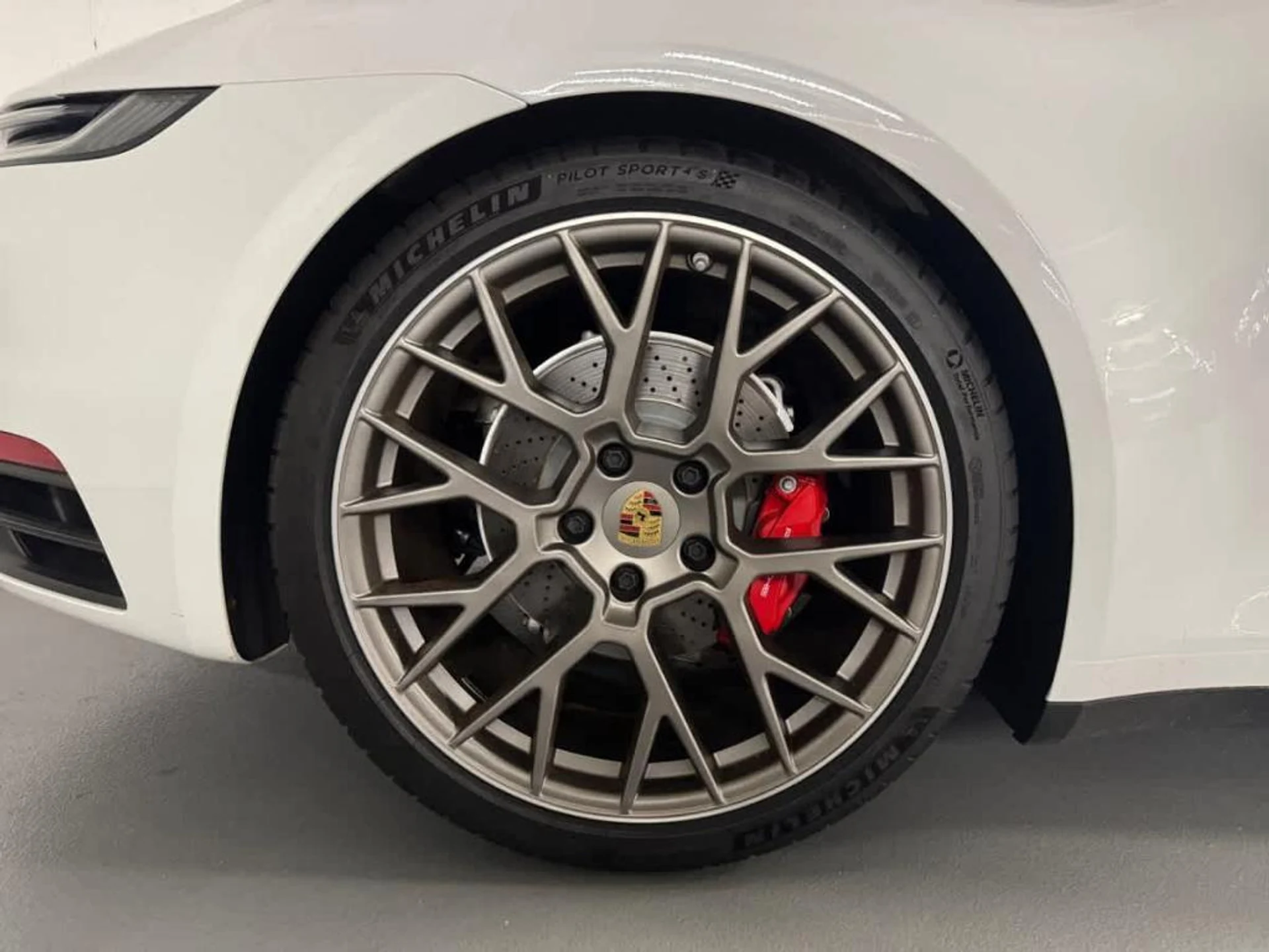 mph011_2408532851_Iq1tf_WY_Zbqg_4pyc_ZP_2_SYE_4it_U_fec4938520