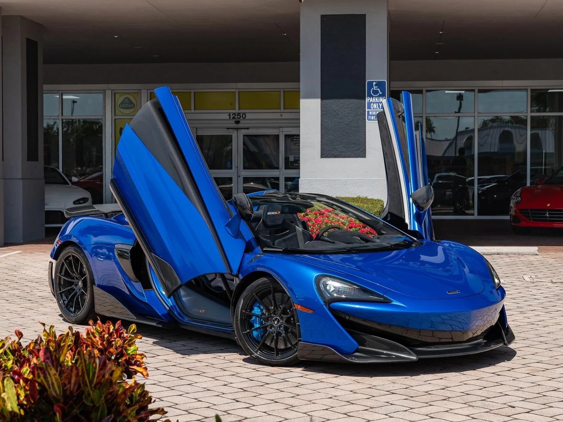 mph011_2418329135_Used_2020_Mc_Laren_600_LT_1754582717_3b872b80bd