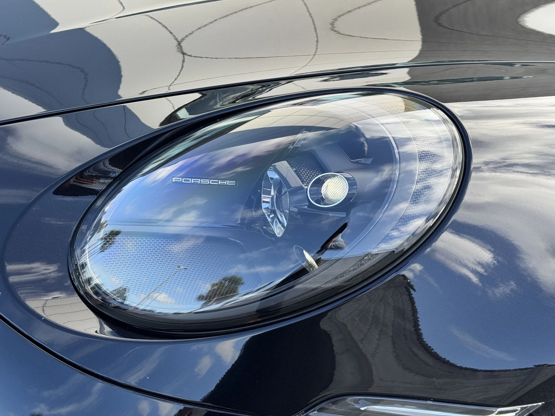 mph011_2420365925_266a7f9c5b916559bf987b8b2e25faf0x_90c3b033f4