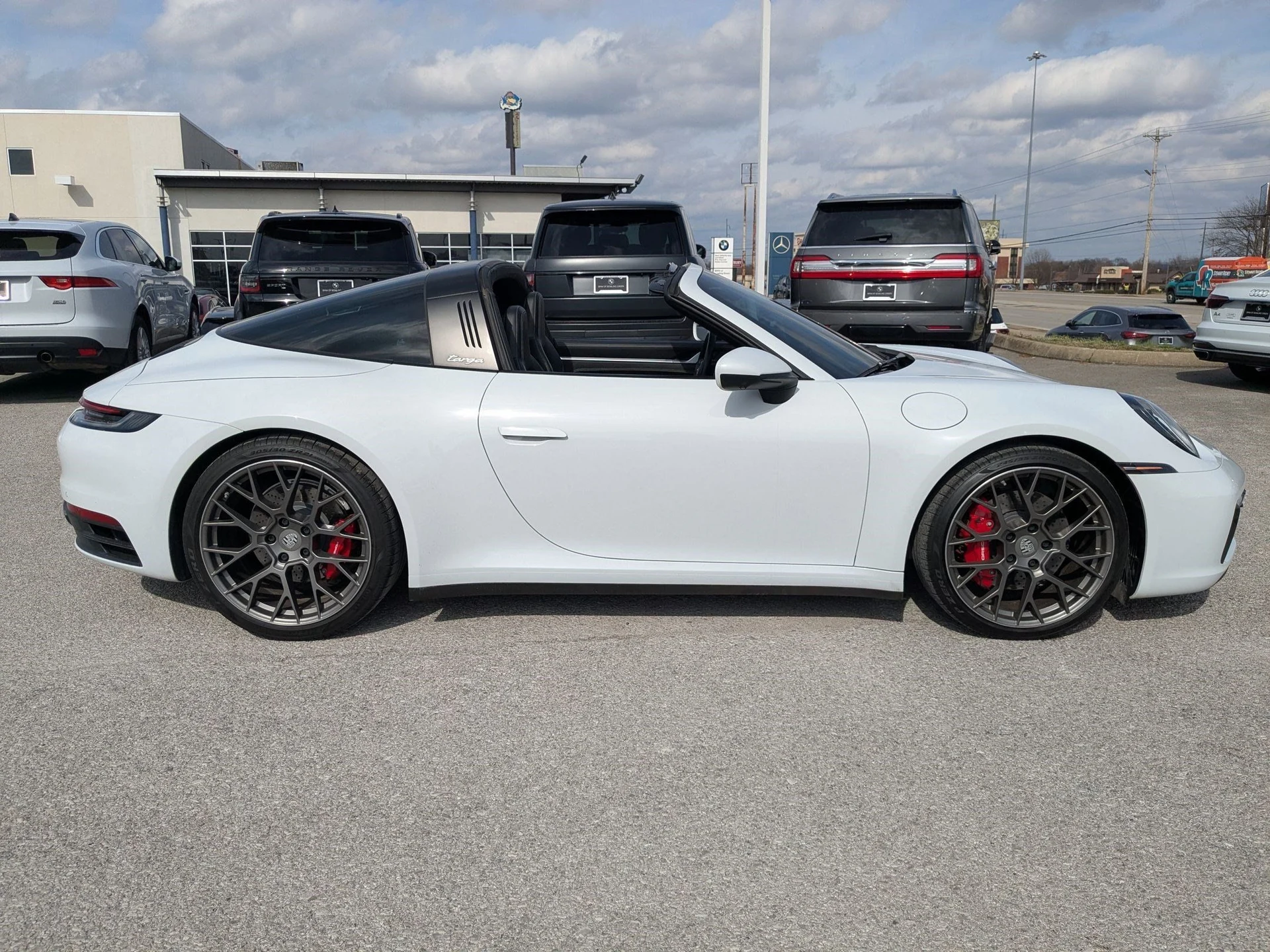 mph011_2420420561_f1e33d79edeaec5c22894d855e03a1d3_fb67225484