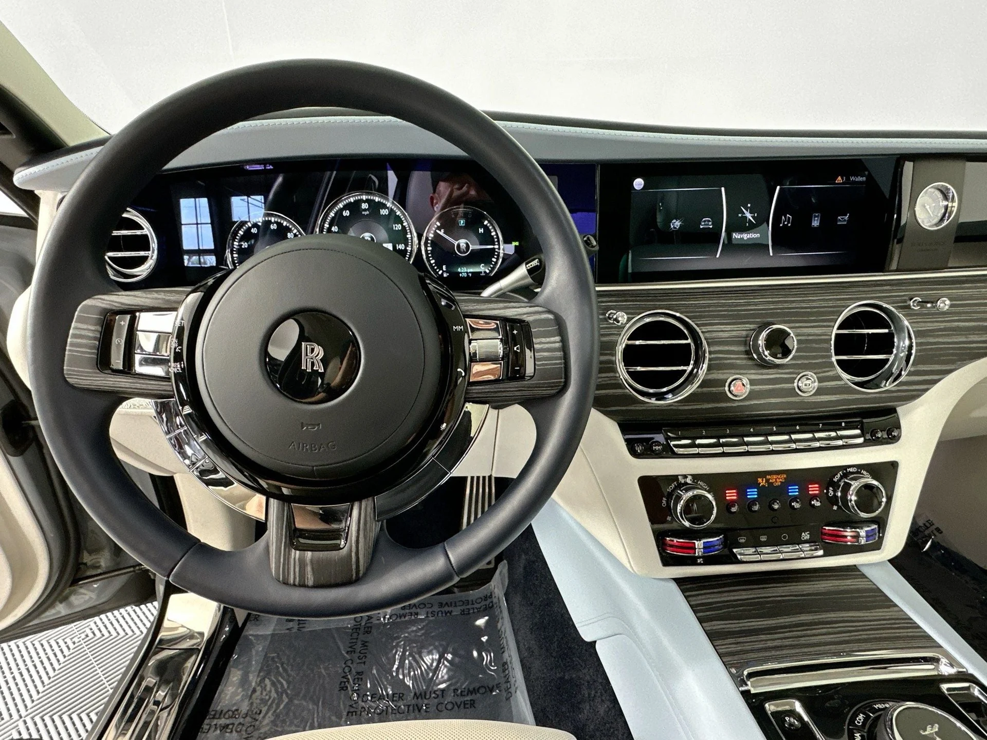 mph011_2422078584_12_bb64c81354