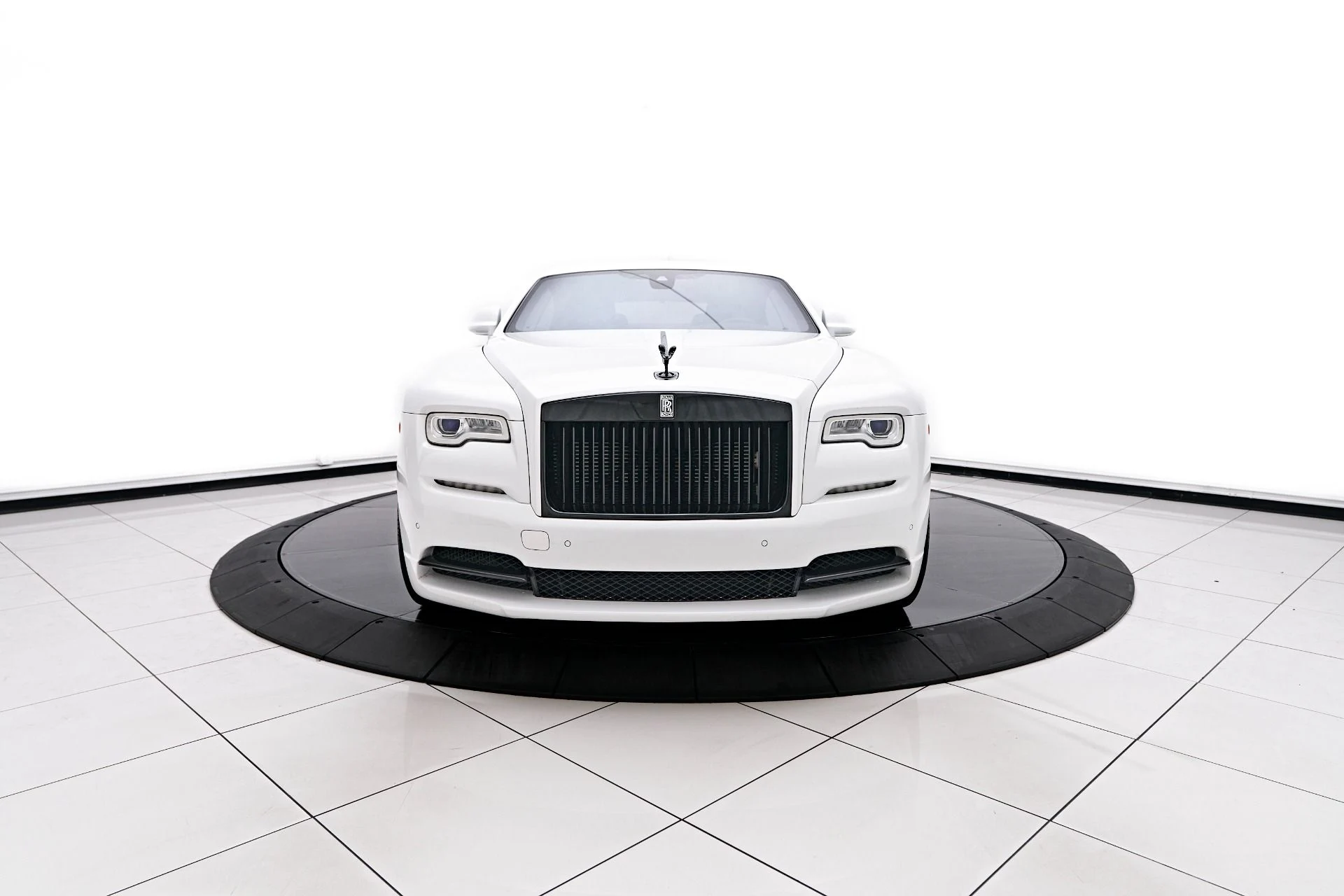 mph011_2428373208_Used_2018_Rolls_Royce_Wraith_Base_1758573618_a092b734c0