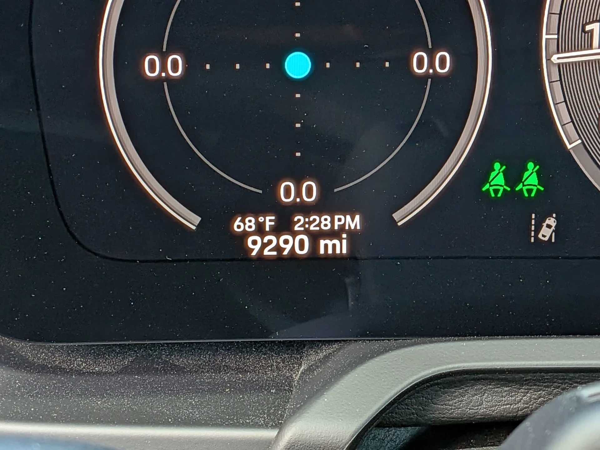 mph011_2430965521_715f4a98f9c9a1750749d2218d148330x_e77c157987