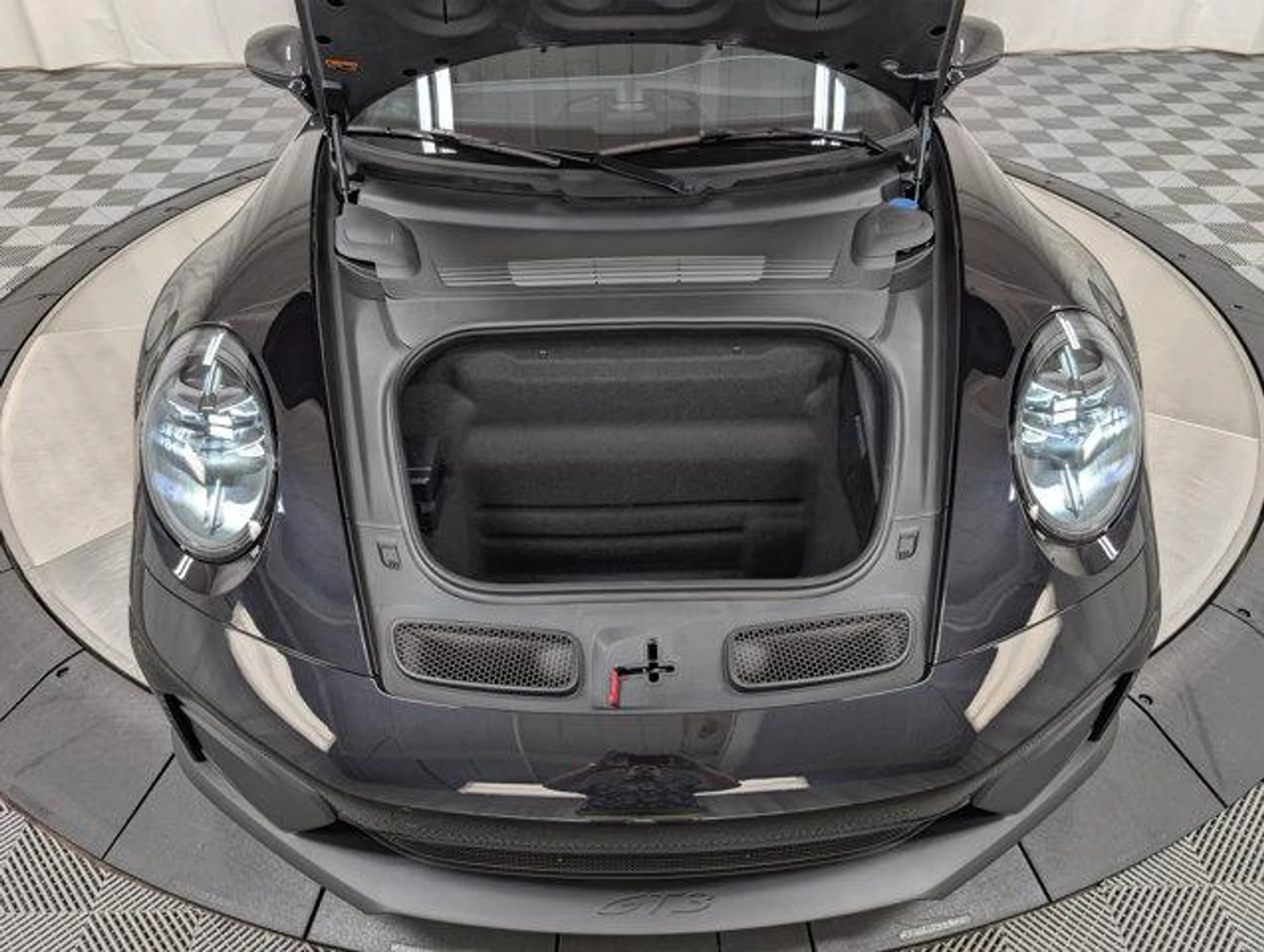 mph011_2436442758_i_DOE_03ax_Ga_My_Bu5_C6zb_Dv_H12_Kn_I_93bd76026b