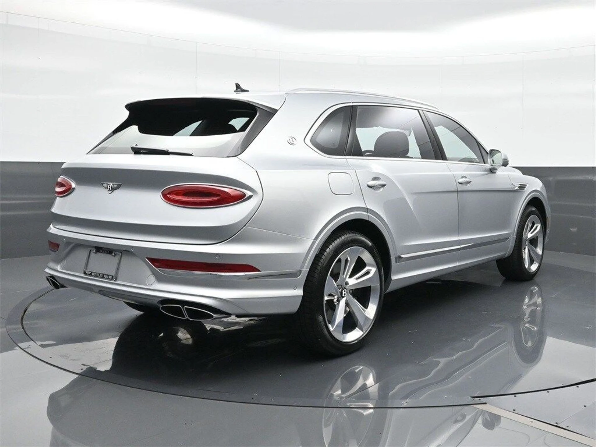 mph011_2436536434_71bb410180901fe7e89b36f5775e0baax_eed4af2ea7