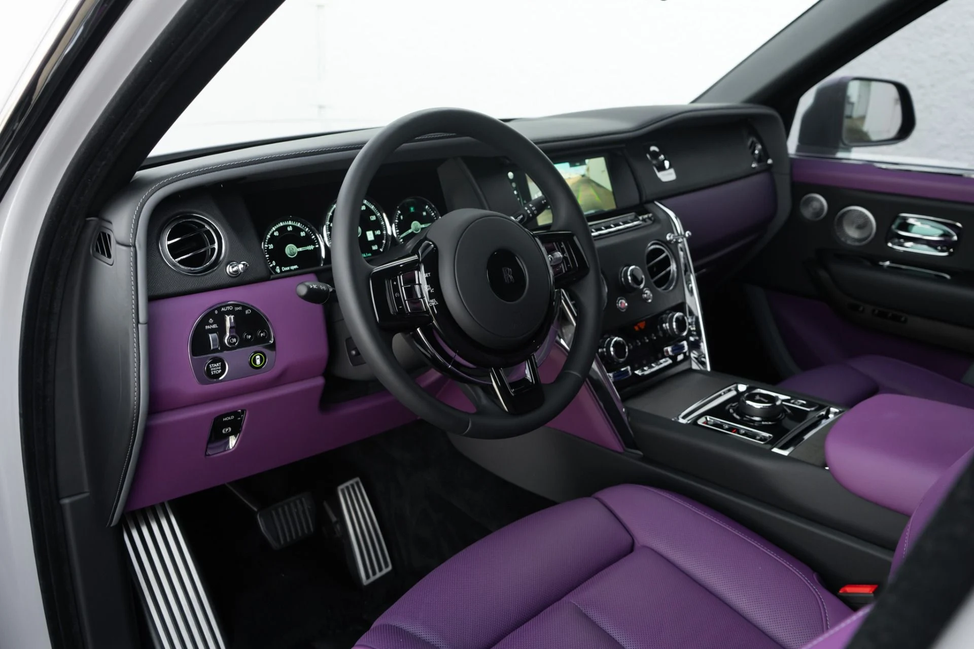 mph011_2438098502_Used_2024_Rolls_Royce_Cullinan_1772750182_ac379e98c3