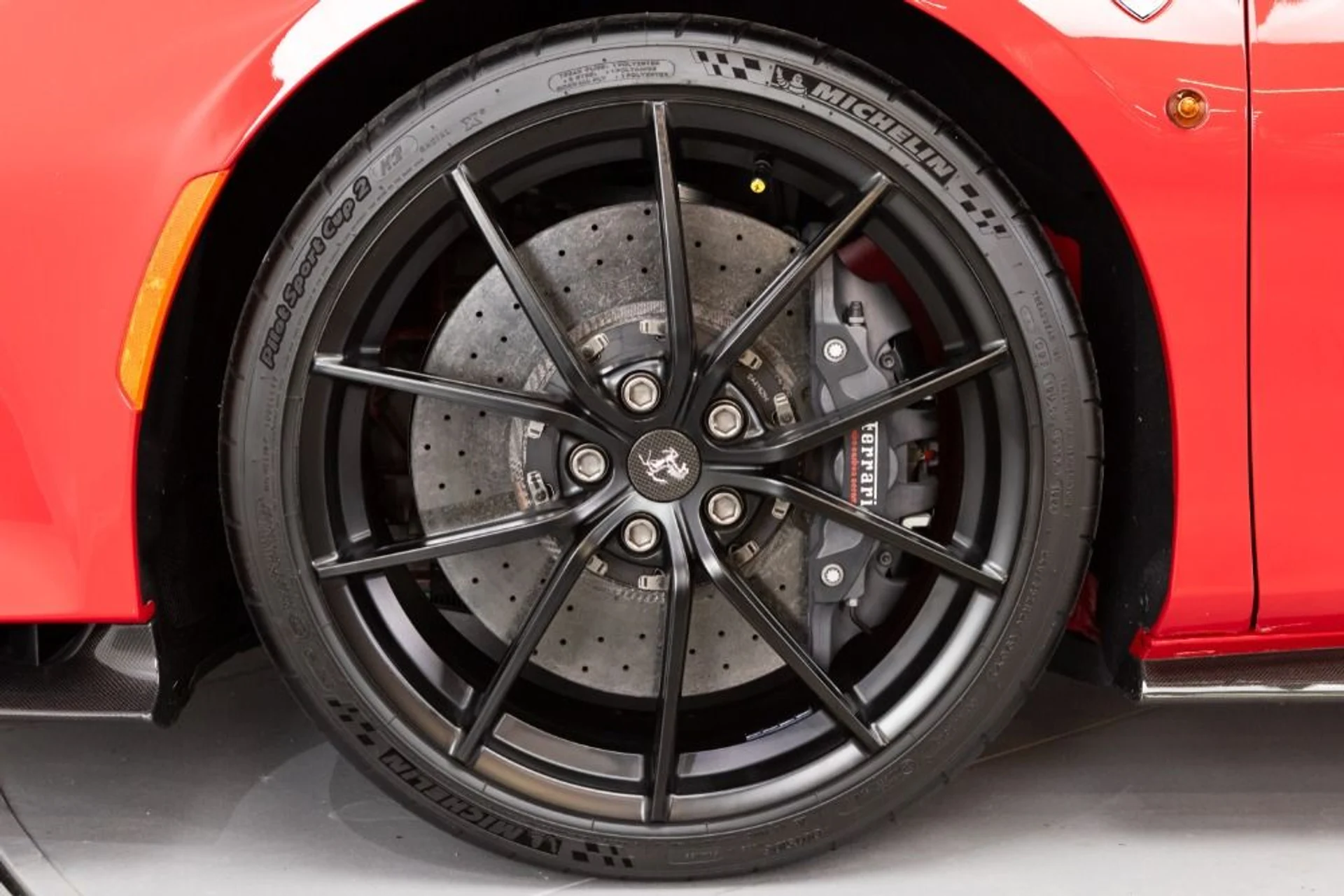 mph011_2439895616_Used_2020_Ferrari_488_Pista_4cad7b2432