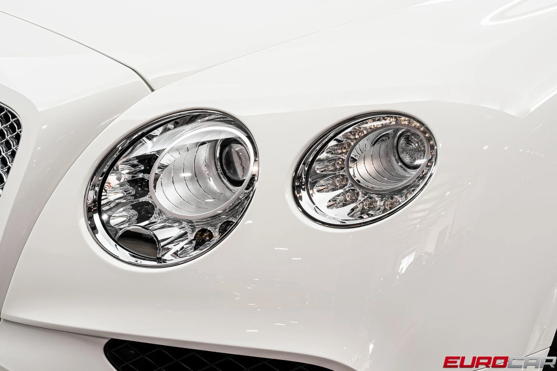 mph011_2443616986_image_12_4ae8b367a7