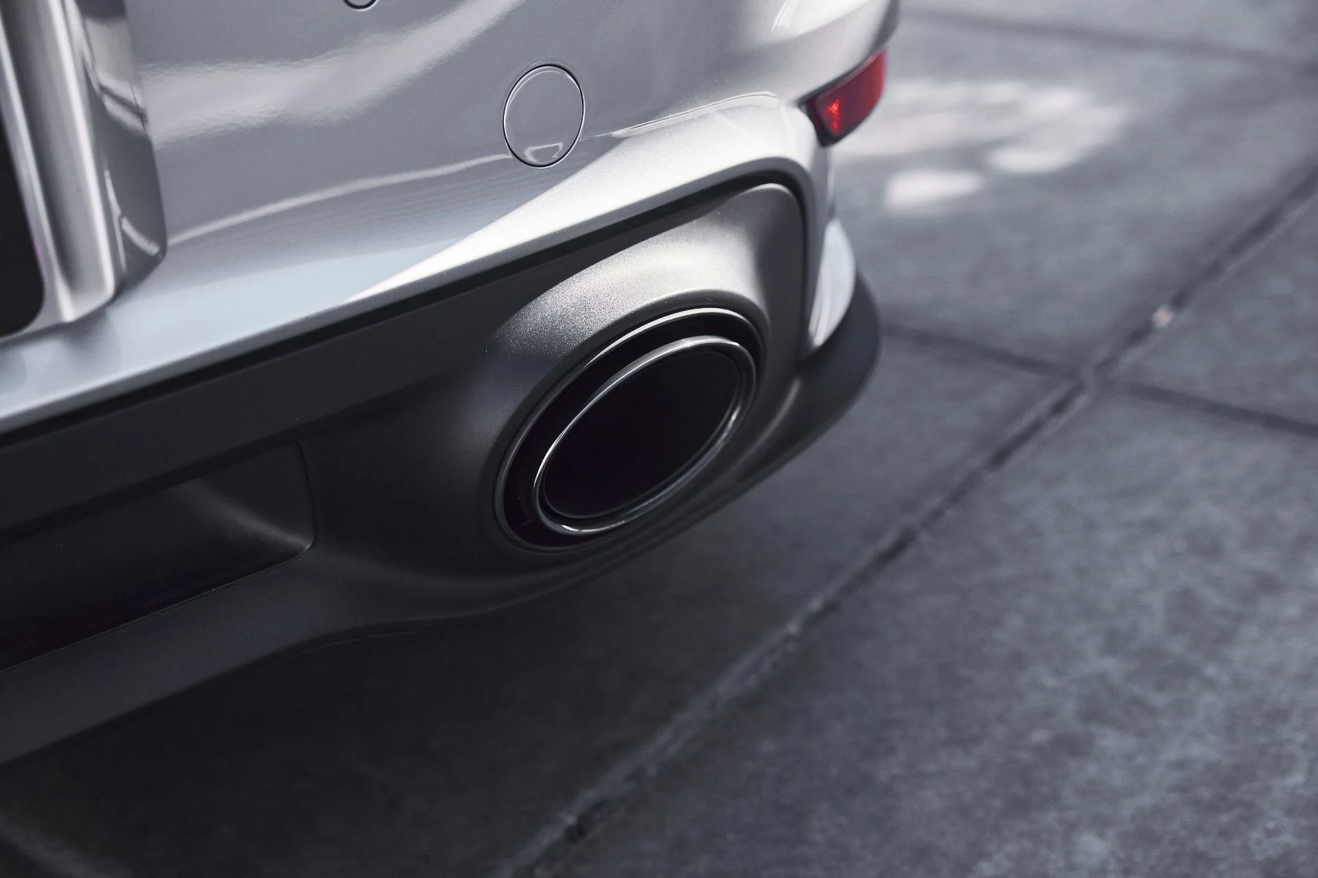 mph011_2448017055_Used_2021_Porsche_911_Turbo_S_1773694188_ea84a107e7