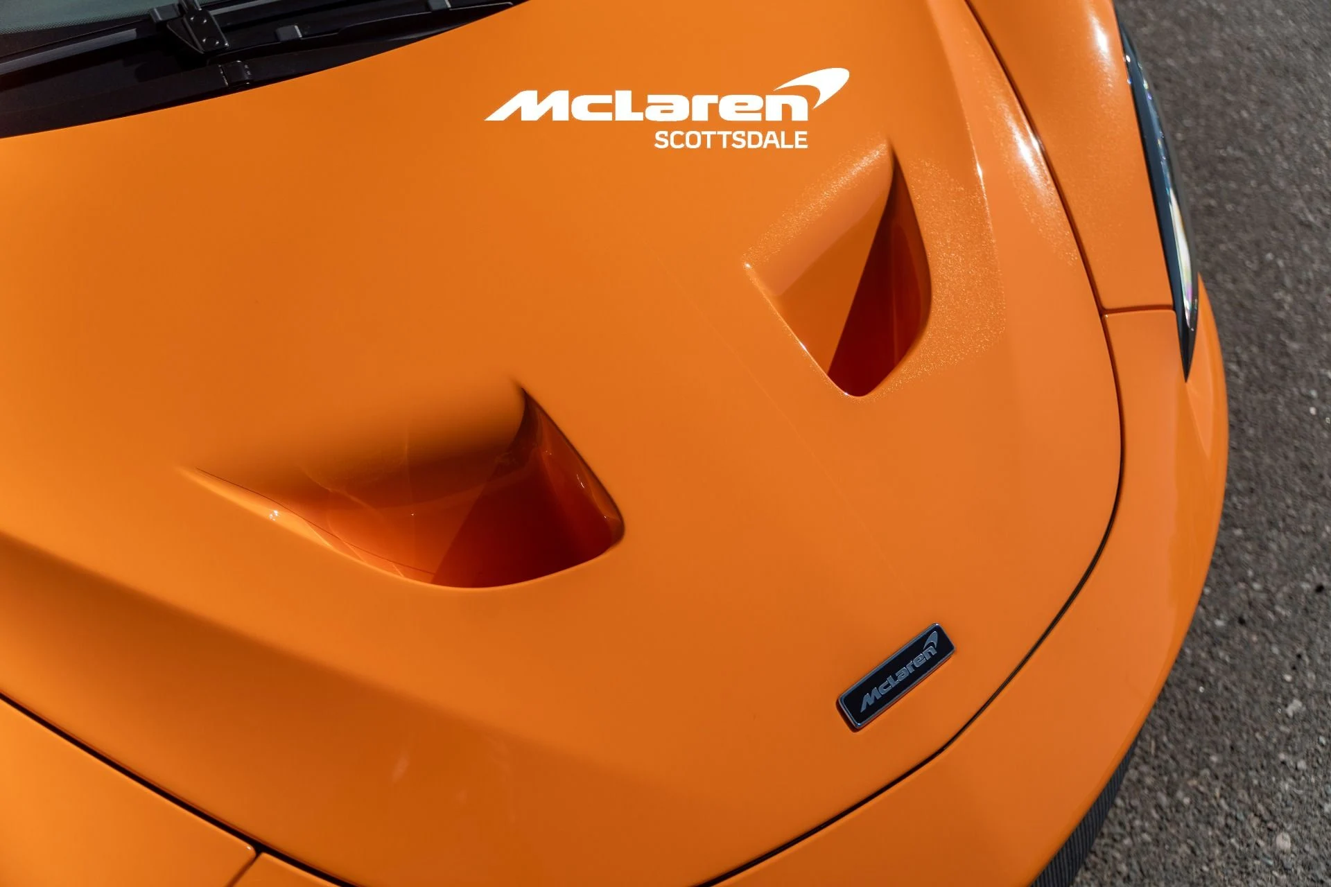 mph011_2449776336_Used_2020_MCLAREN_620_R_1775945328_dbe8df668e