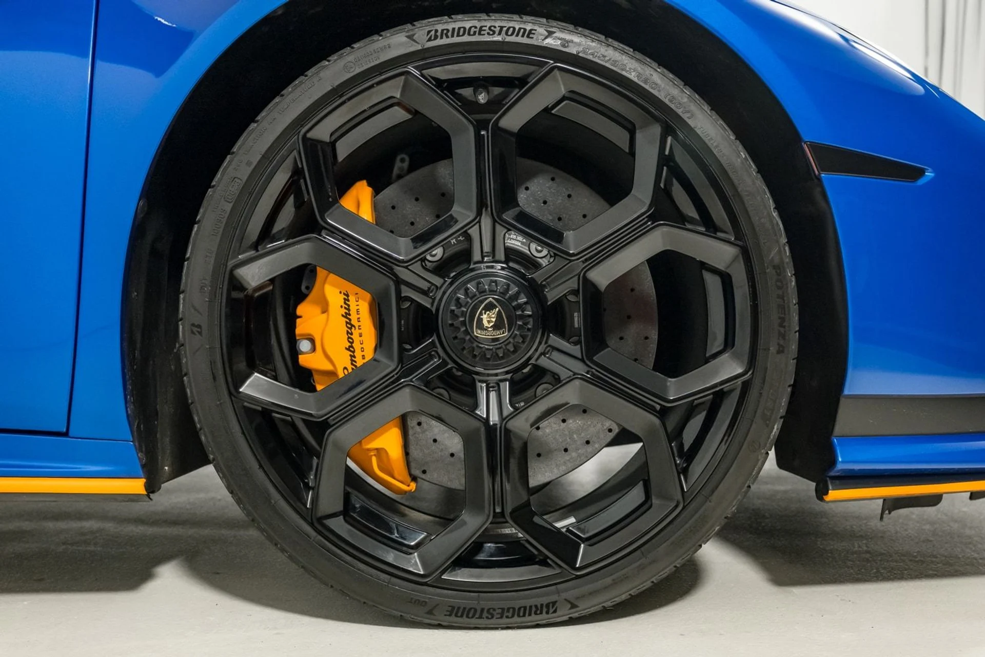 mph011_2451586438_f1cb4ac44c194f9cb79d3965dc664d74_954068ae94