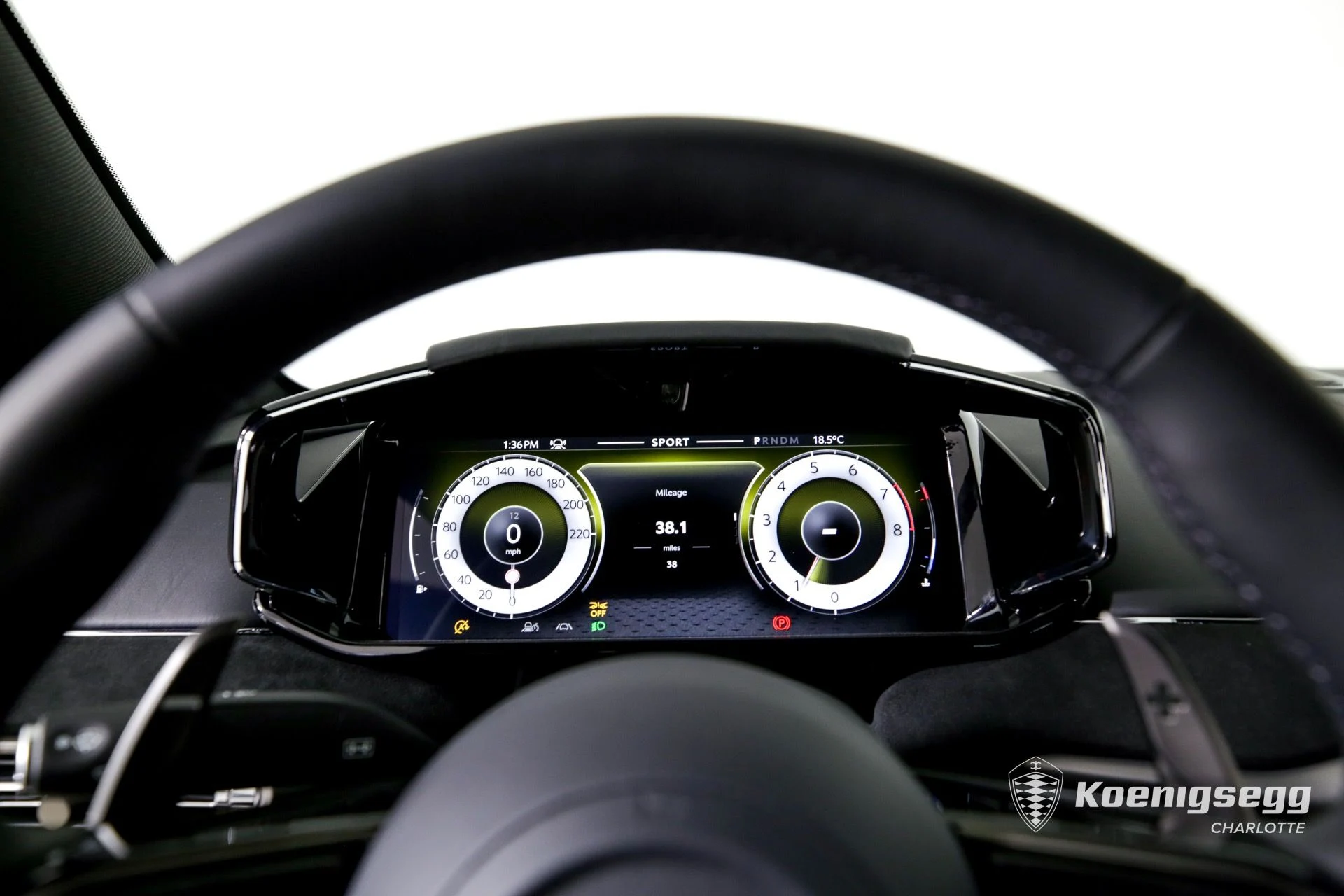 mph011_2455473215_Used_2025_Aston_Martin_Vantage_1760978372_481f6f6669