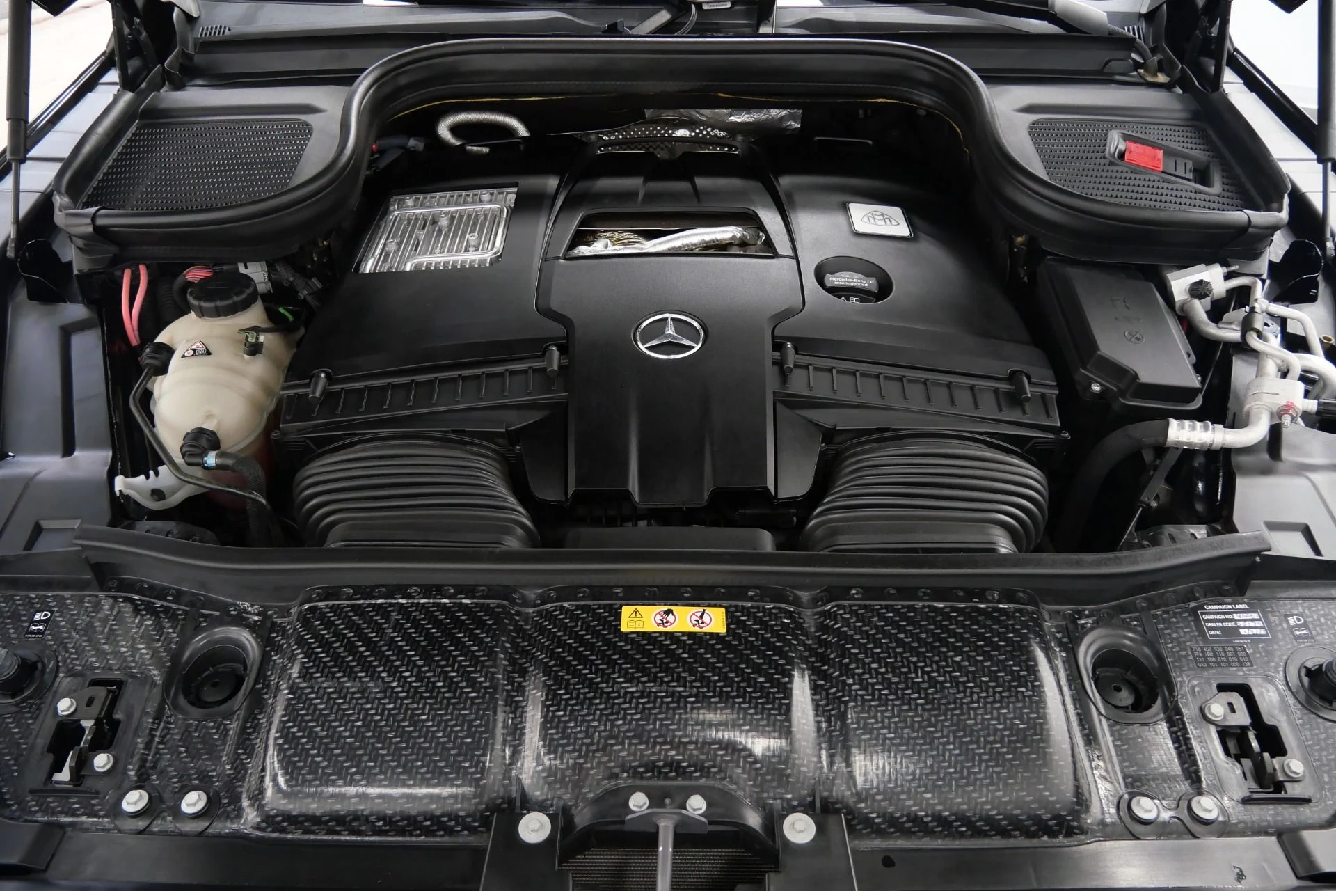 mph011_2455715110_Used_2023_Mercedes_Benz_Maybach_GLS_600_4_MATIC_4_Seat_Configuration_Rear_Refrigerator_1787325899_697d1acb39