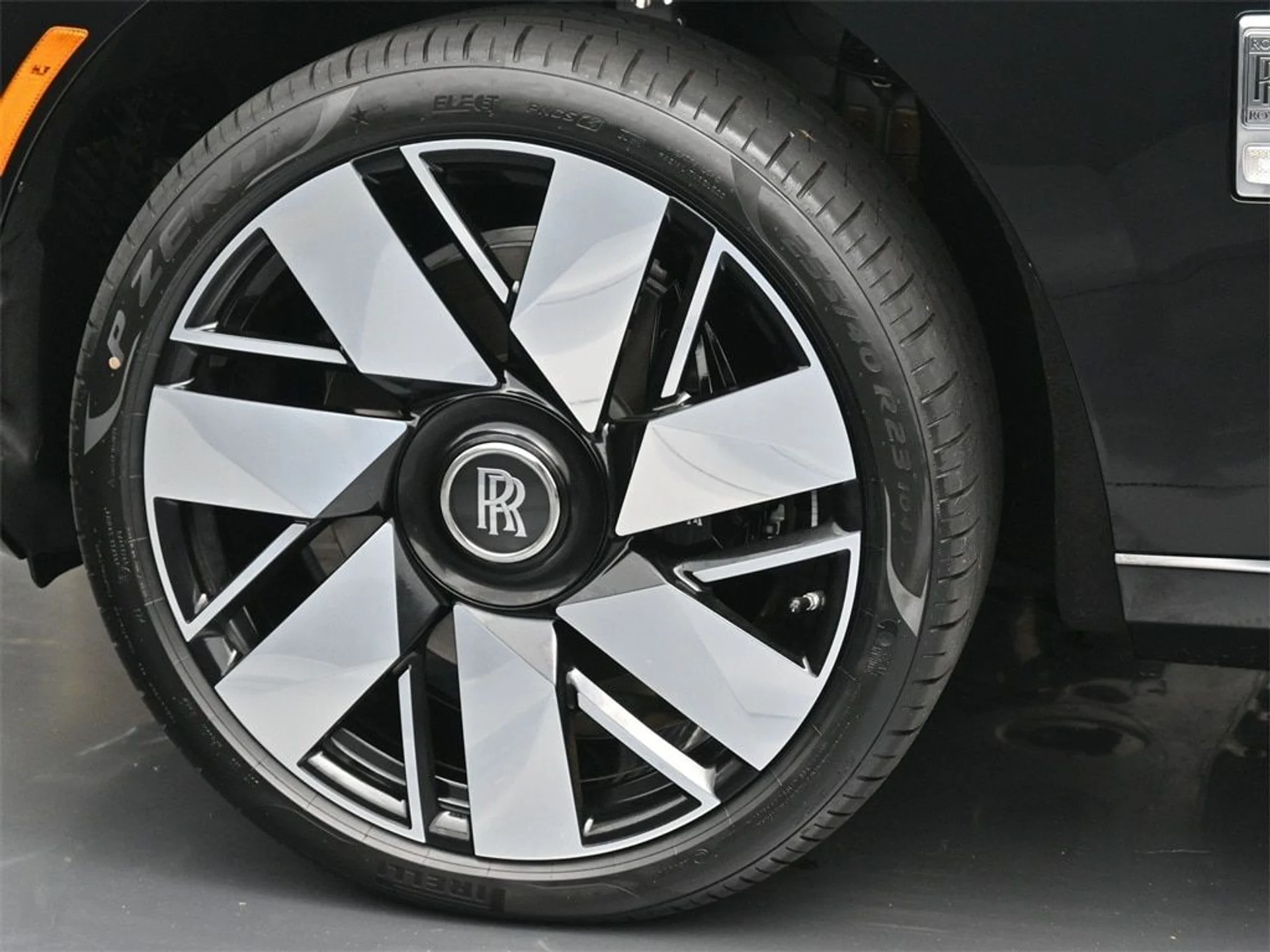 mph011_2456592575_d69b2528abeb34512c432016e2baf91fx_68dab8d6fd