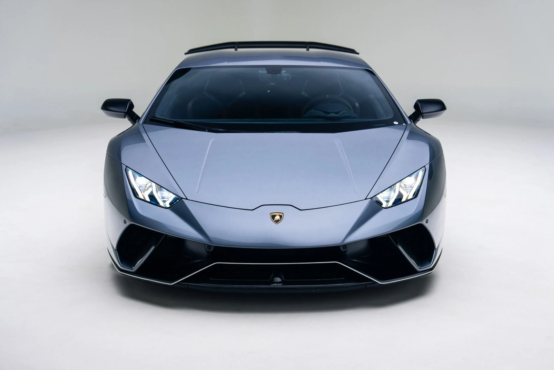 mph011_2465578966_Used_2018_Lamborghini_Huracan_LP_640_4_Performante_1765562514_e44a561dd8