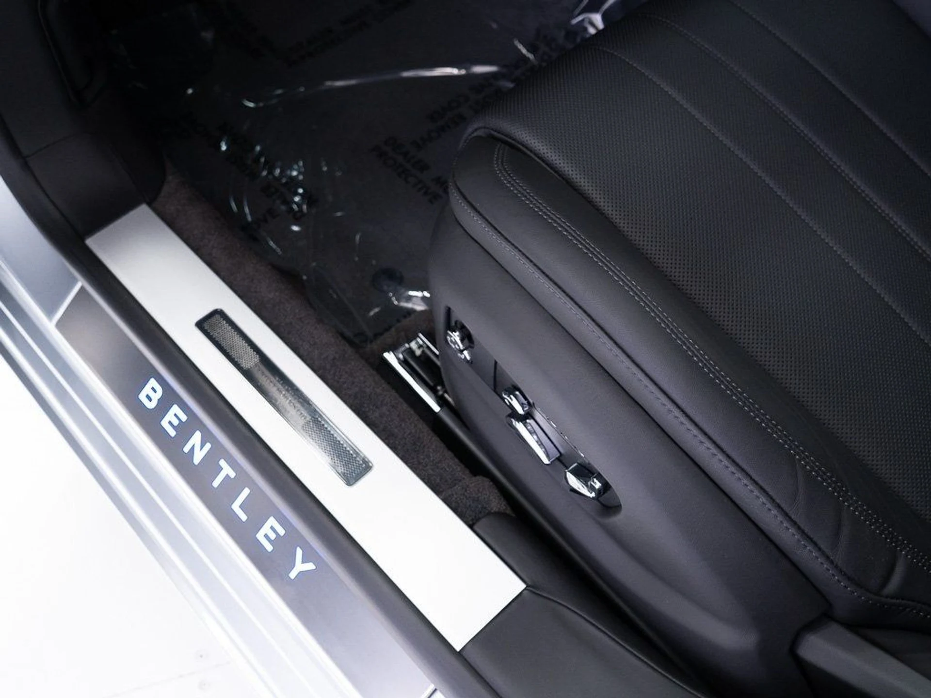 mph011_2467838121_fe5db0796d998a87bcc10bde6f87f5e6_52e10e95d4