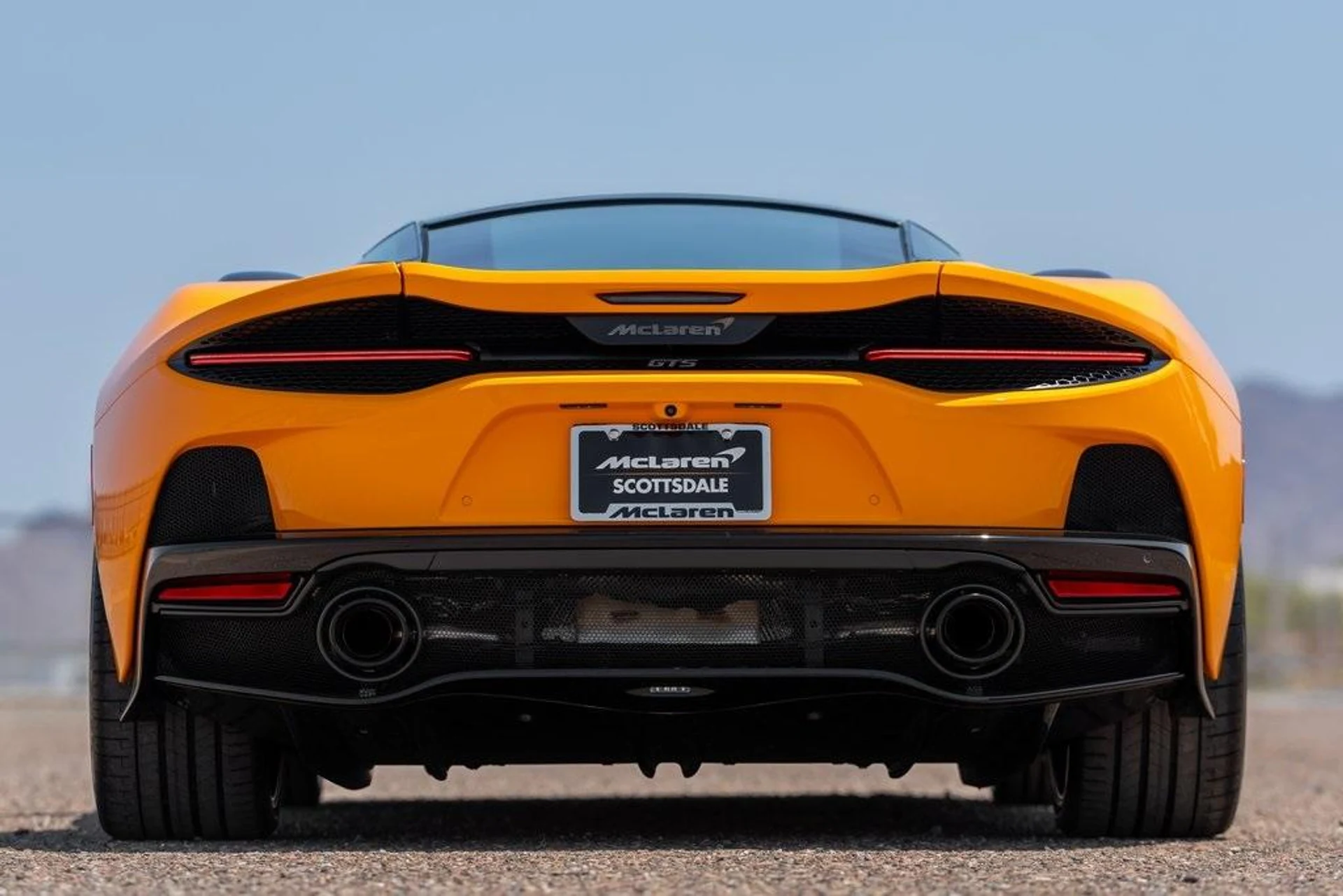 mph011_2468031812_Used_2025_MCLAREN_GTS_1721509496_1c9a01c110