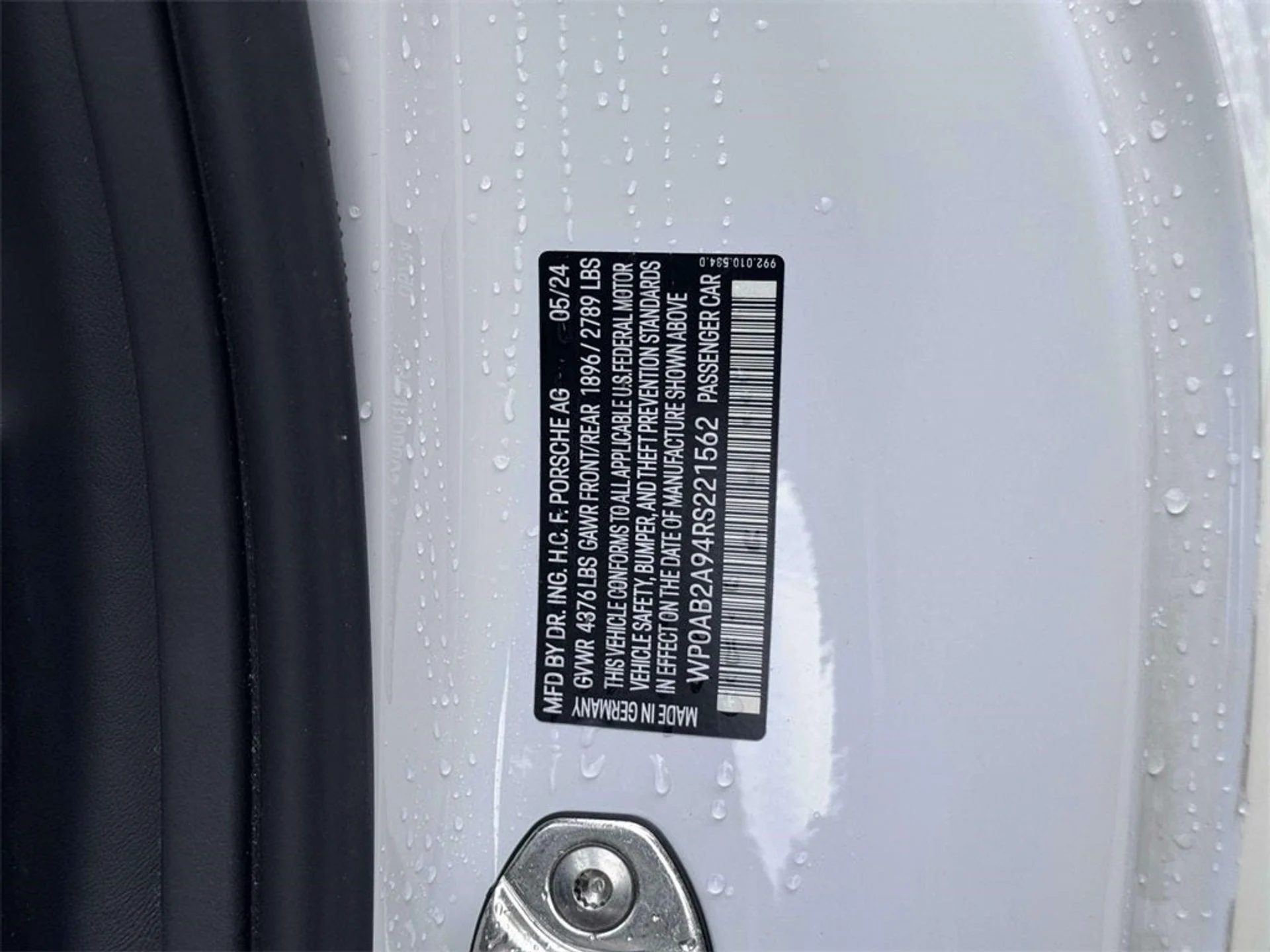 mph011_24754677_12_e4b938f951