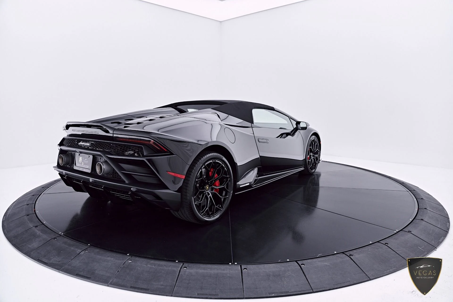 mph011_2475885943_Used_2024_Lamborghini_Huracan_EVO_Base_1783505067_55960a90c5