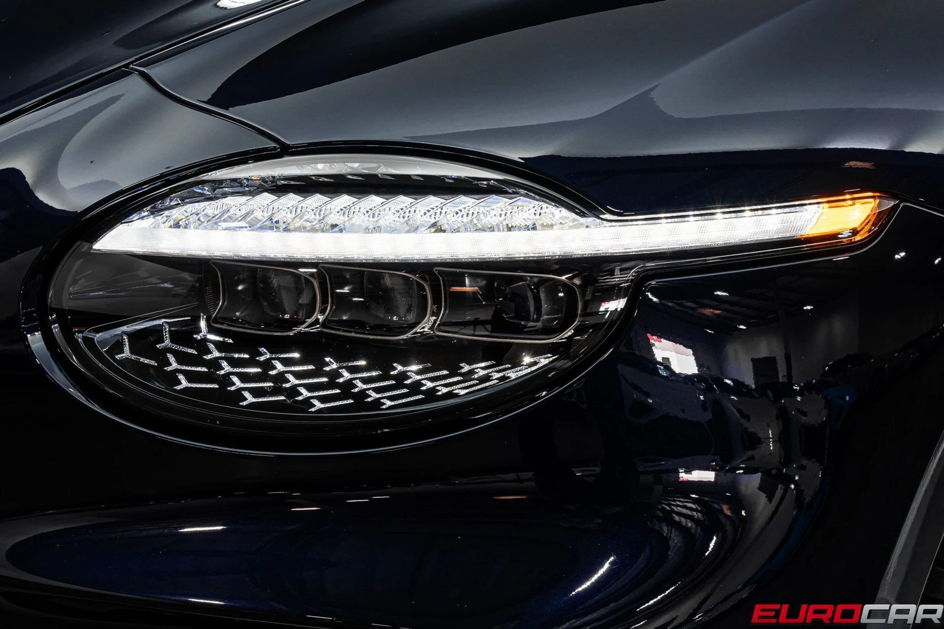 mph011_2476127871_image_12_b359307588