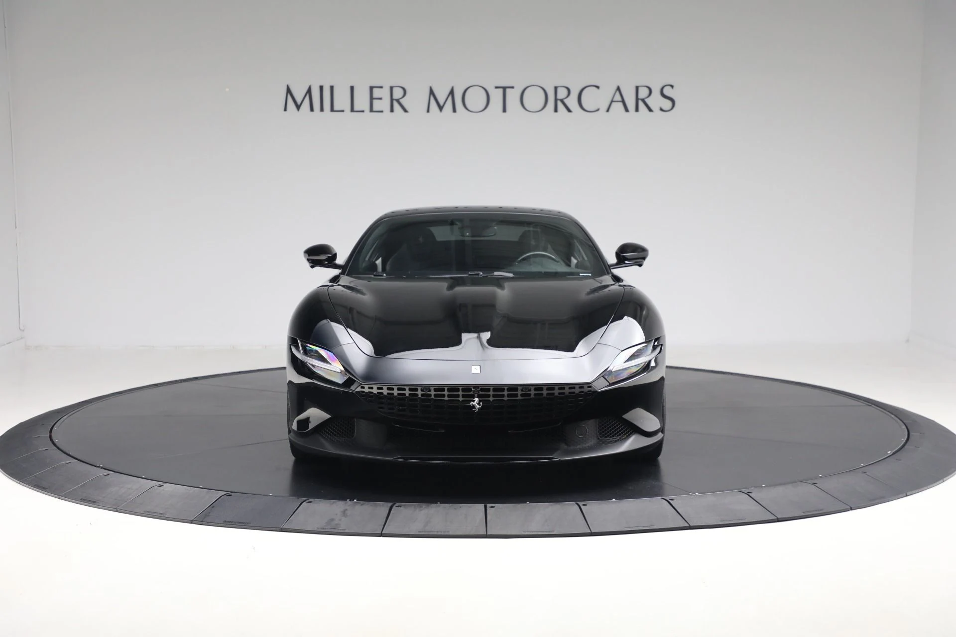 mph011_2483283254_Used_2022_Ferrari_Roma_b76162a671