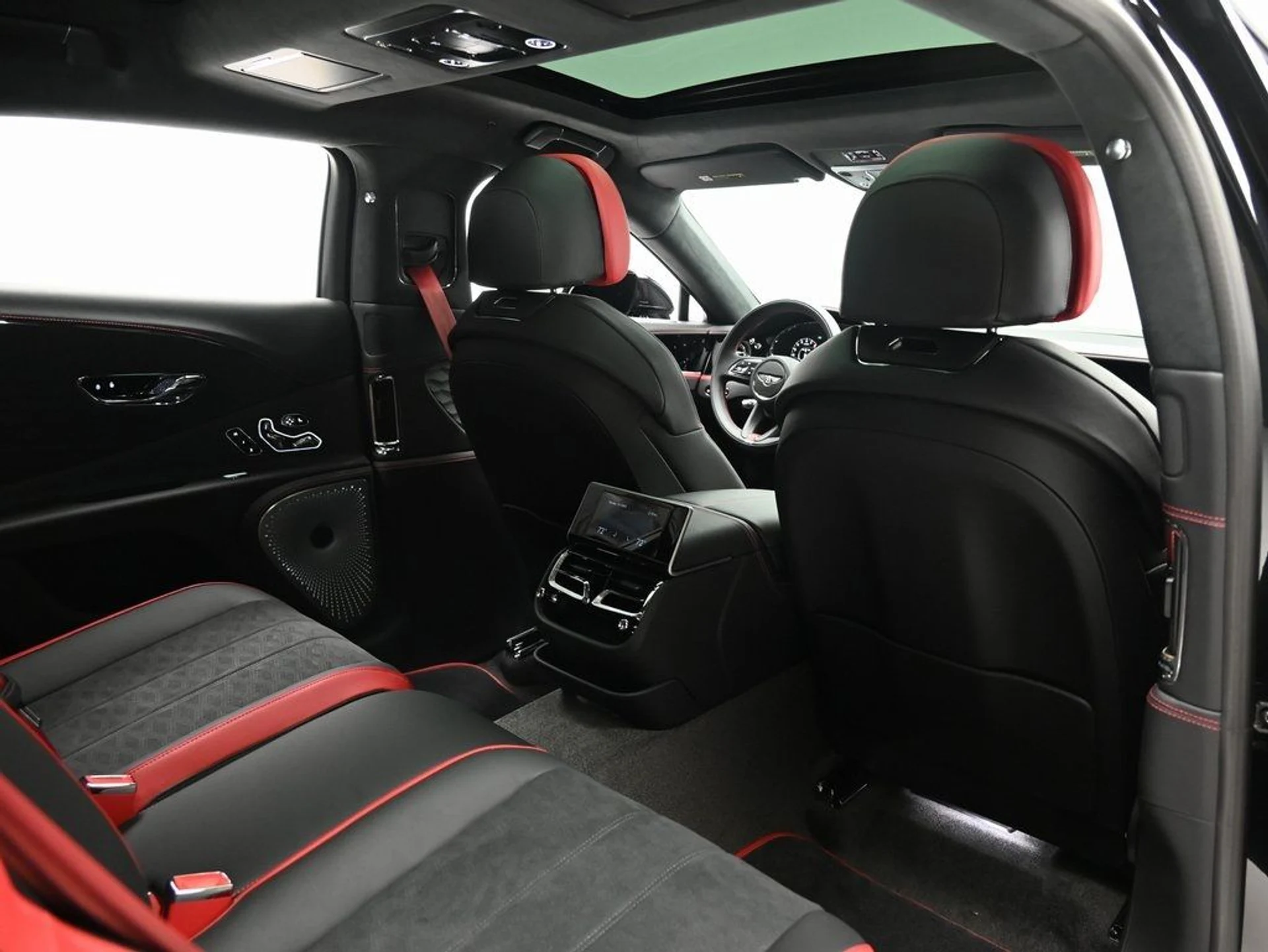 mph011_2484793145_256350e2a8234f11367de781ed4c0961_123f926372