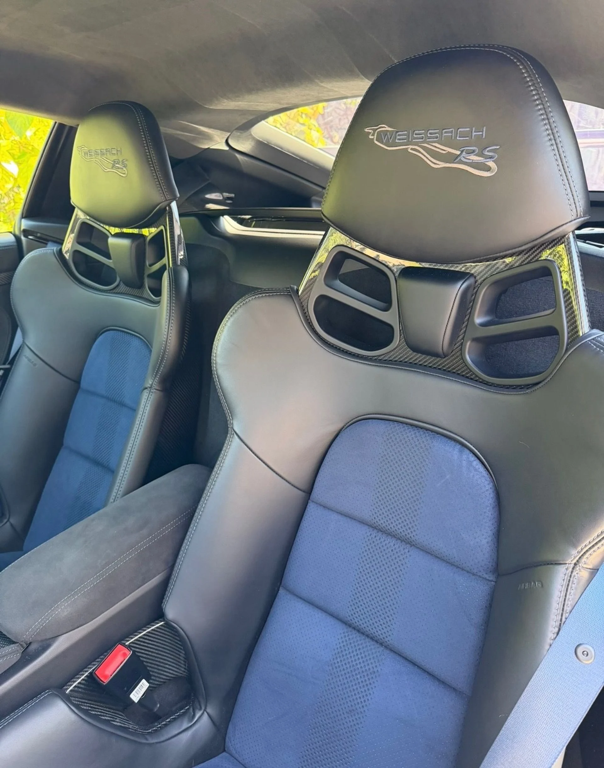 mph011_2487963892_Used_2024_Porsche_718_Cayman_GT_4_RS_1770065018_c2fd4a60f7