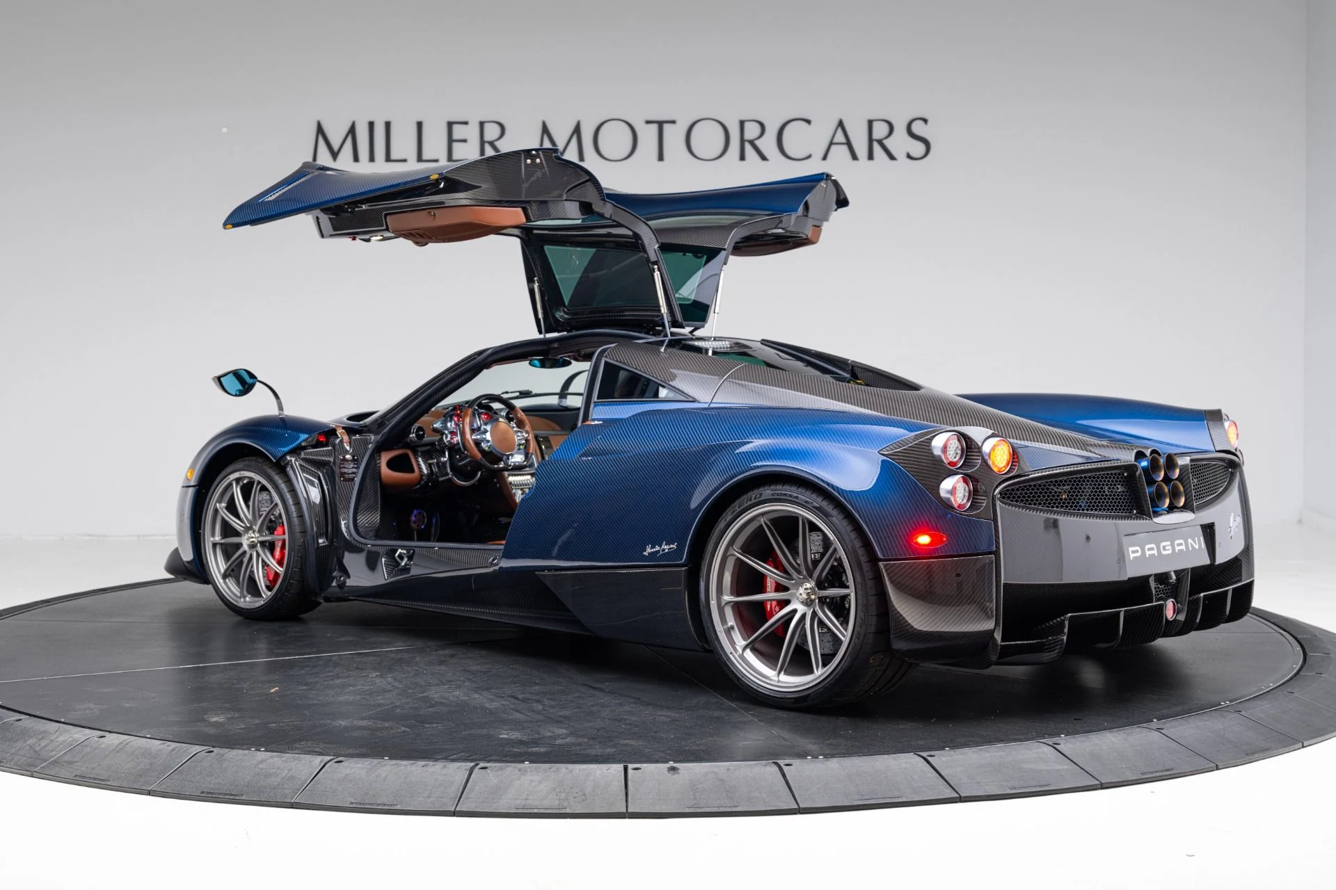 mph011_2488758499_Used_2014_Pagani_Huayra_Tempesta_a3c894b54b