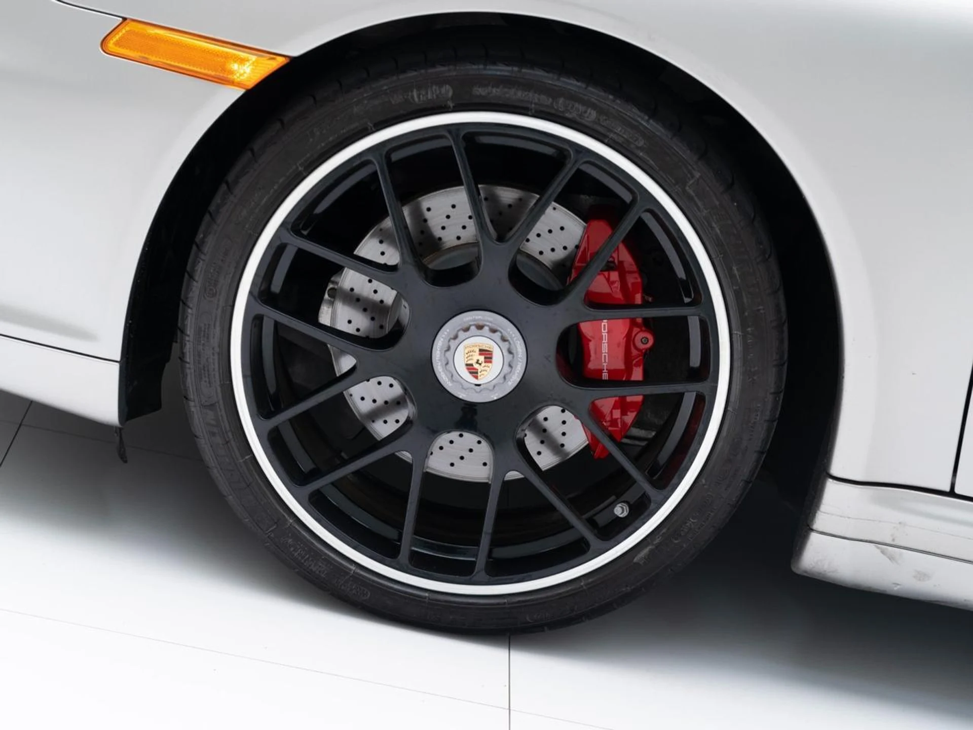 mph011_2495615759_6aa5d4c4fe12134fdb4128a7006be66b_997979a5d6