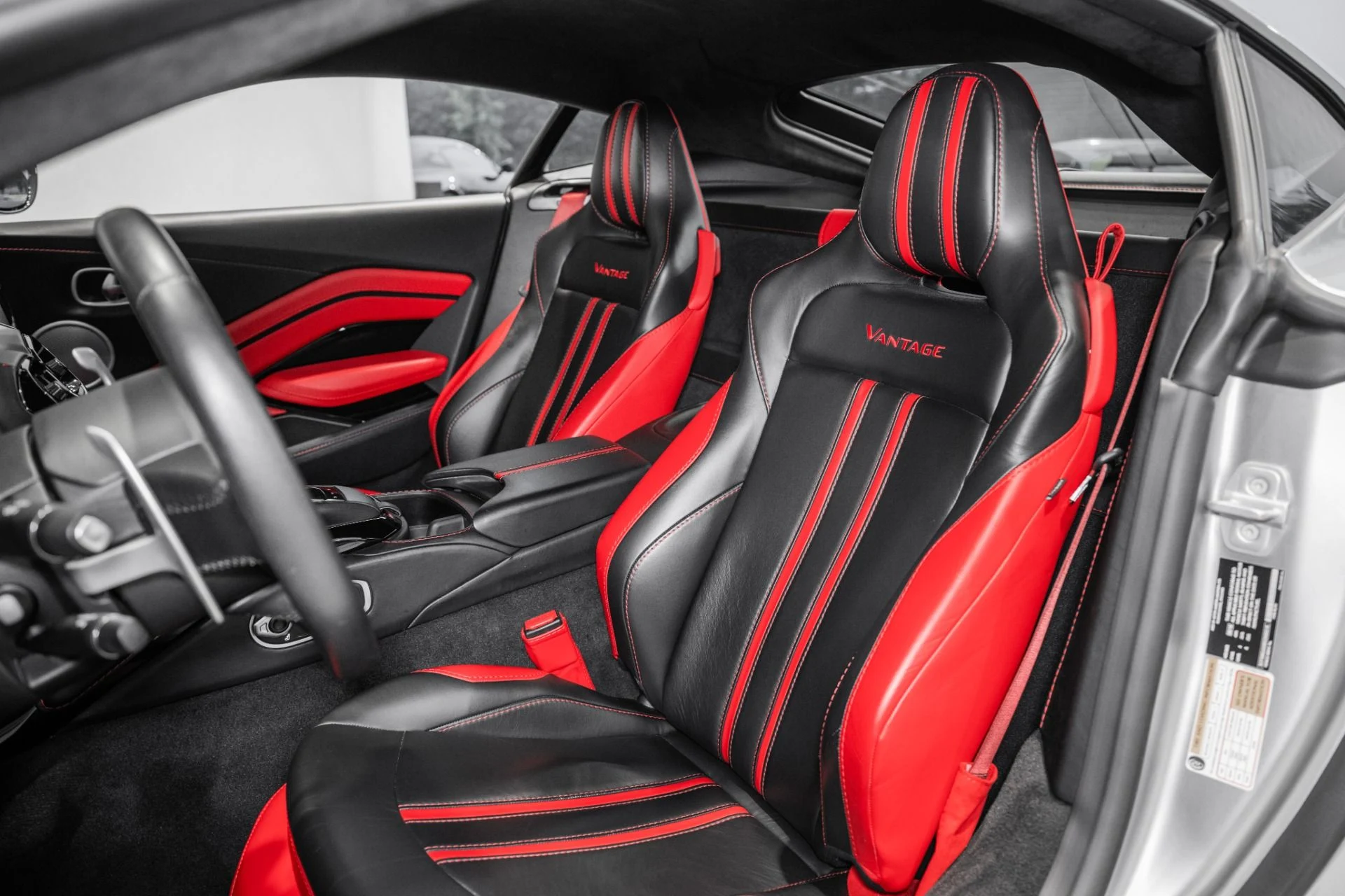mph011_2497388380_Used_2019_Aston_Martin_Vantage_1779799907_a9612de505