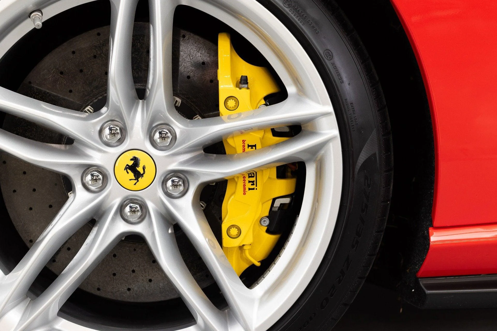 mph011_2499801764_Used_2018_Ferrari_812_Superfast_1777368495_e2431c1b74