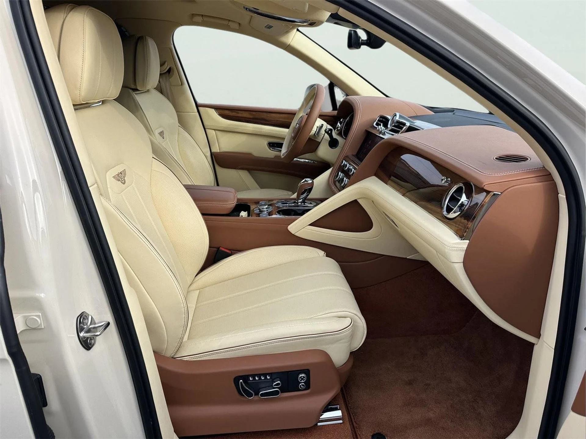 mph011_2503684525_73bcd5137b06527f3db2d44b907d099c_6541f2c239