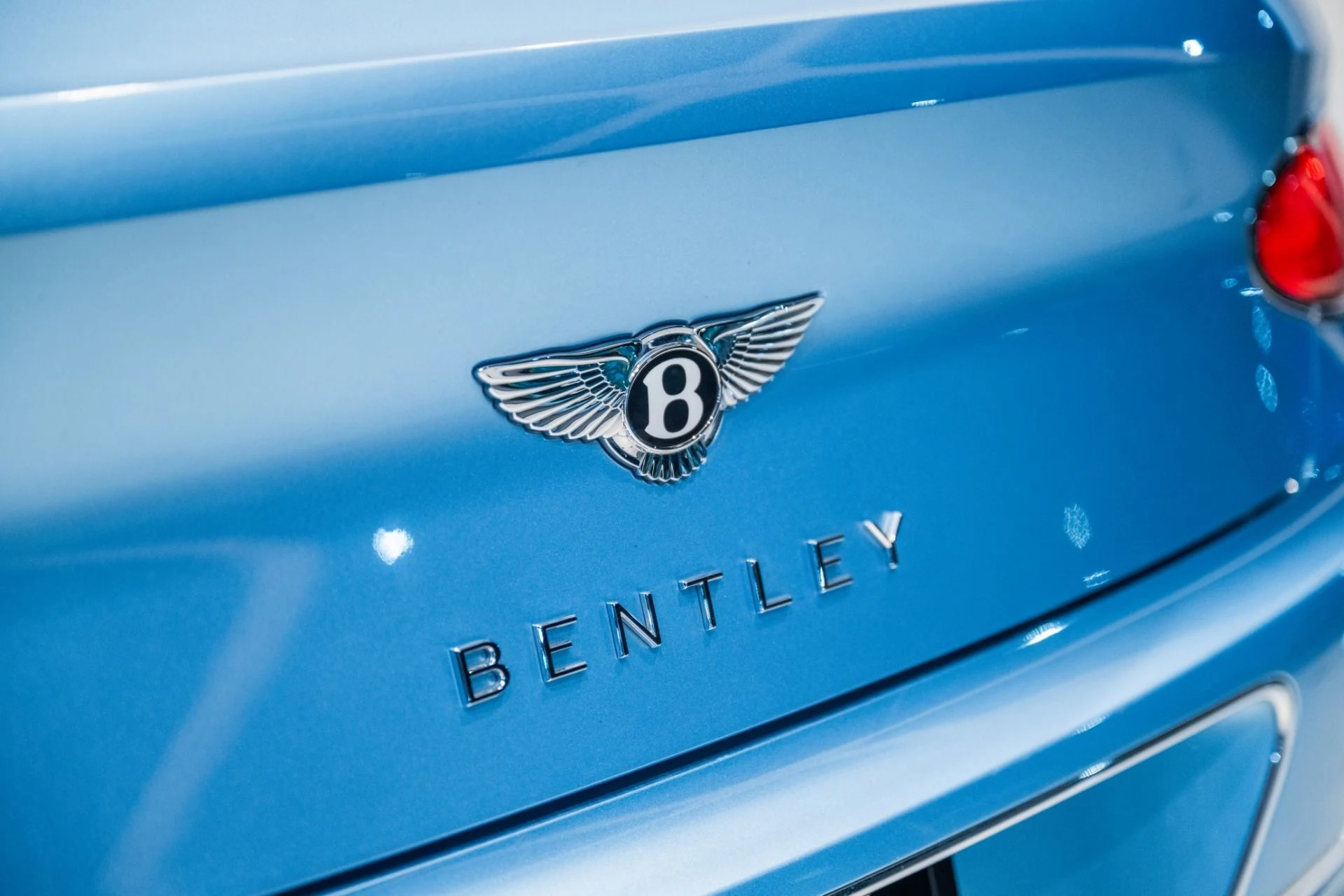 mph011_2506288687_Used_2023_Bentley_Continental_GTC_V8_1772126417_3ed2fb016e